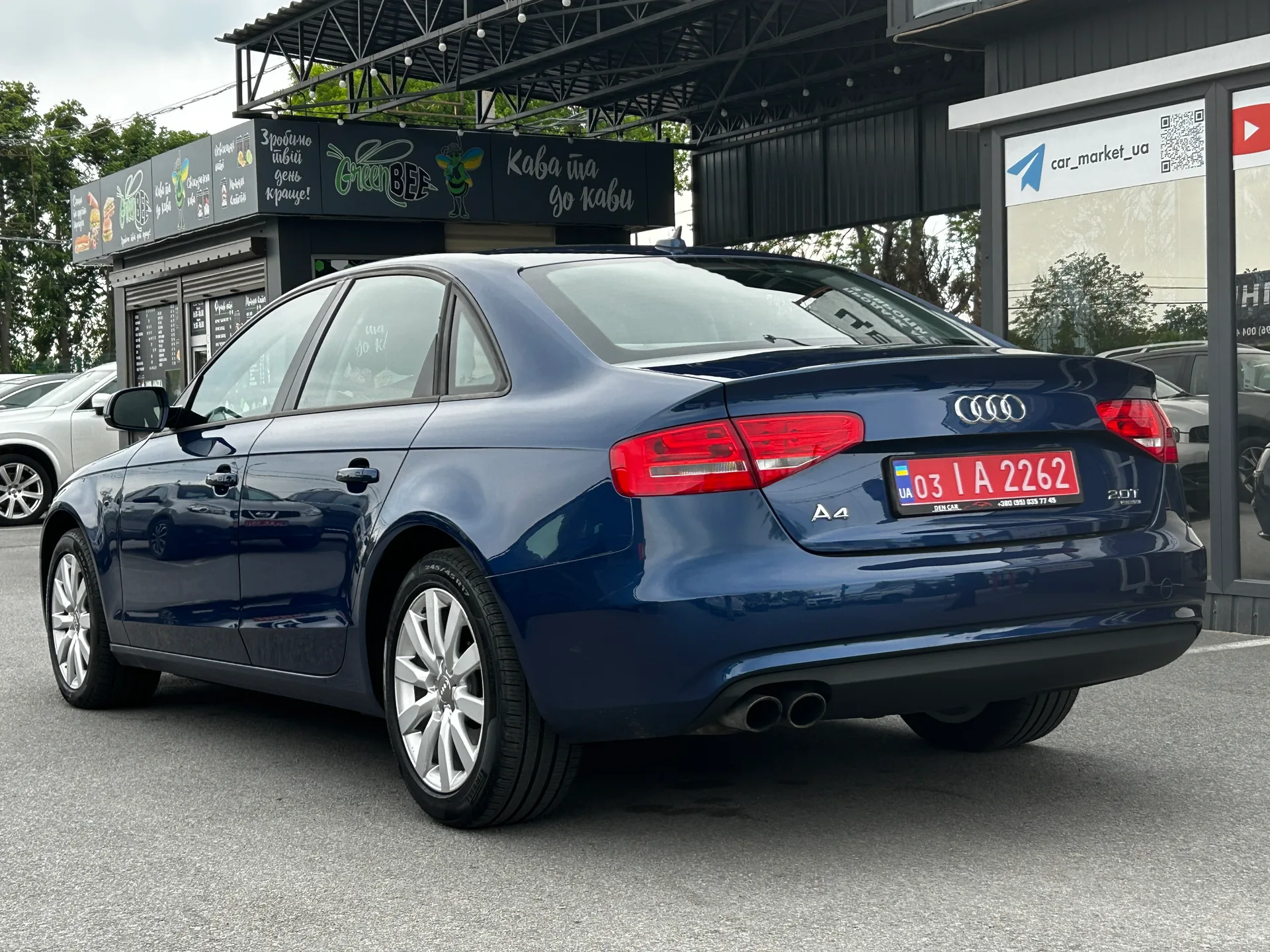Audi A4 — фото 4