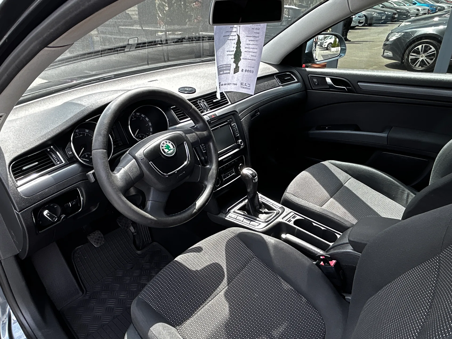 Skoda Superb — фото 5