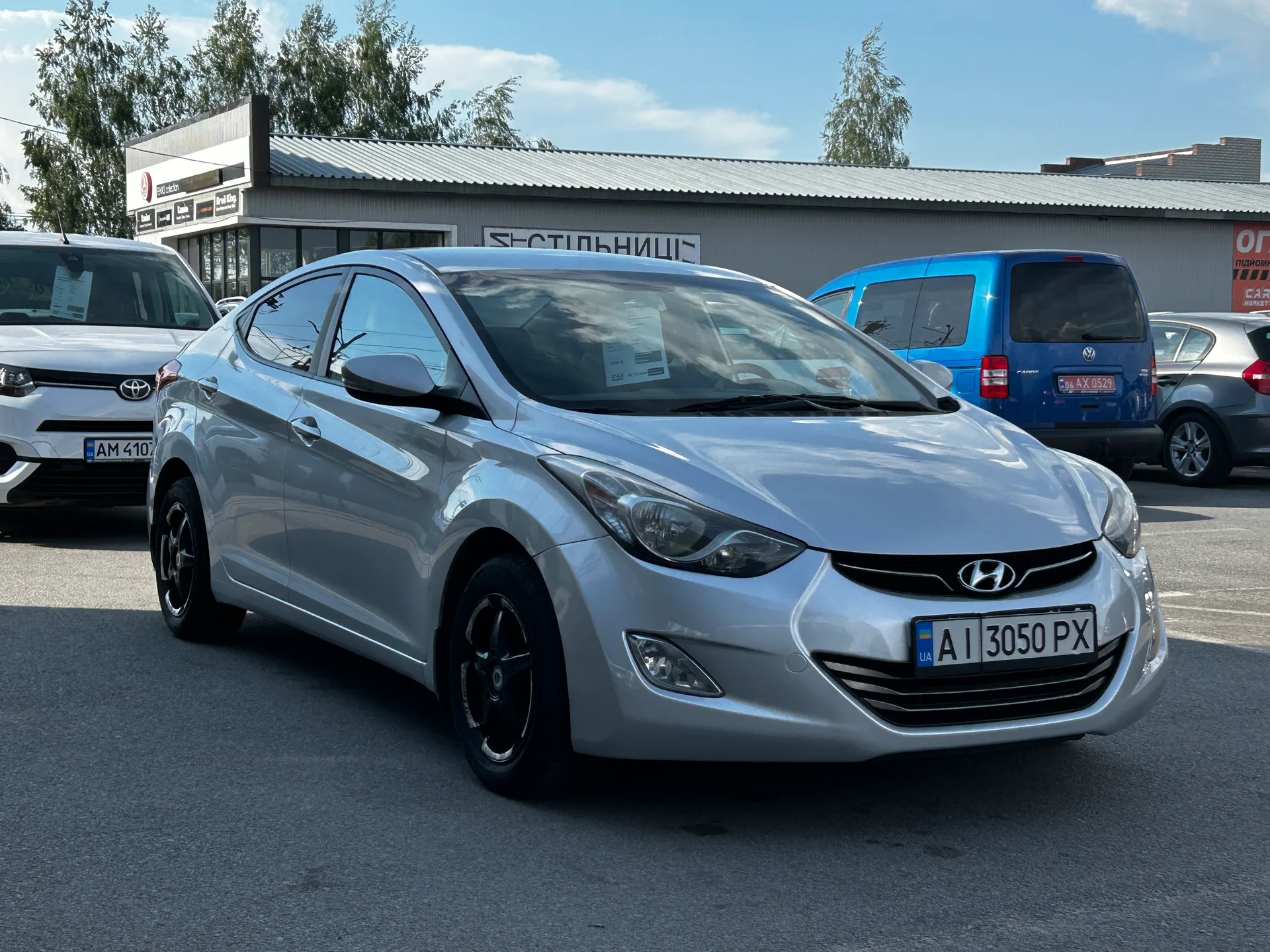 Hyundai Elantra — фото 2