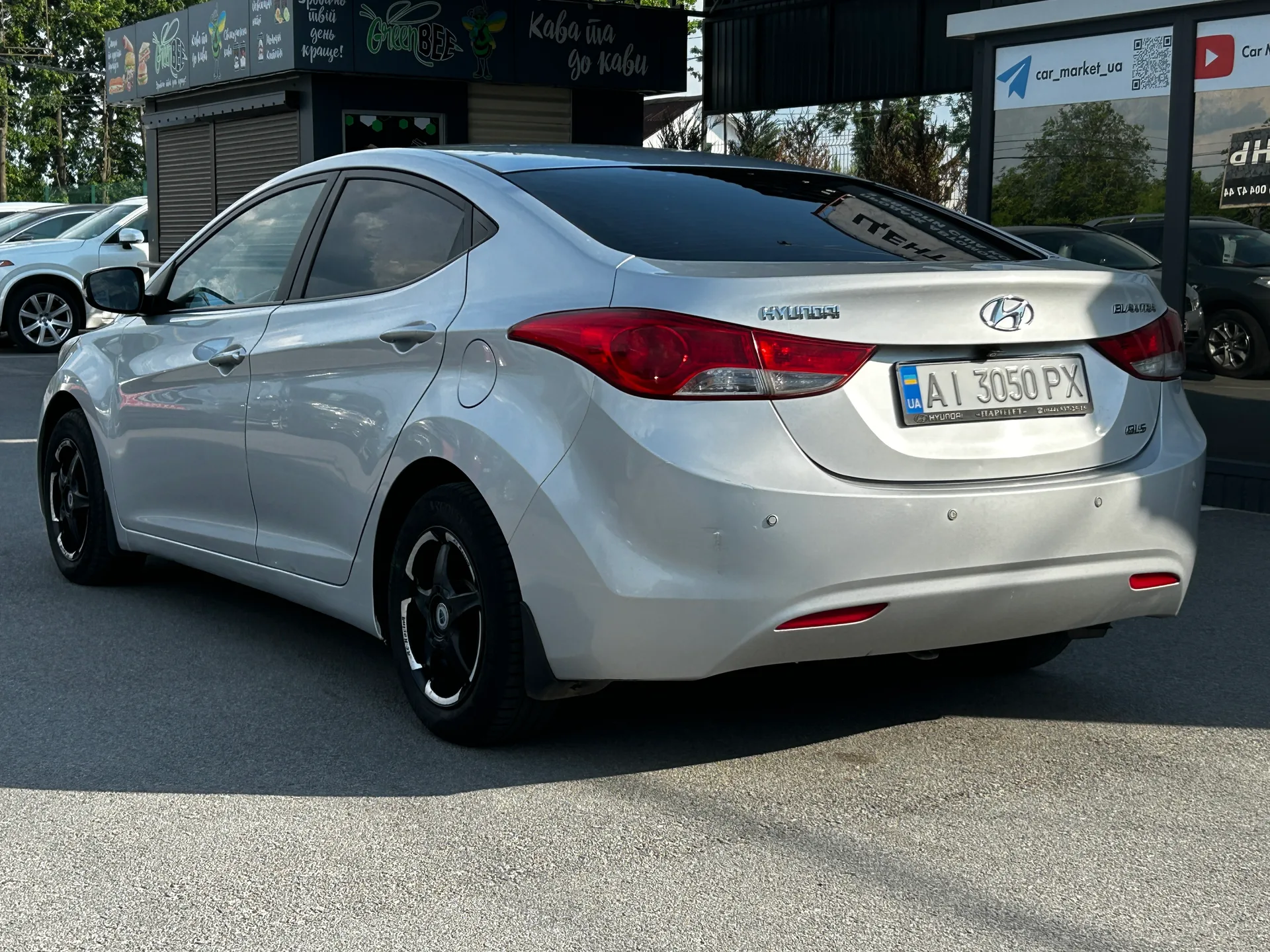 Hyundai Elantra — фото 4