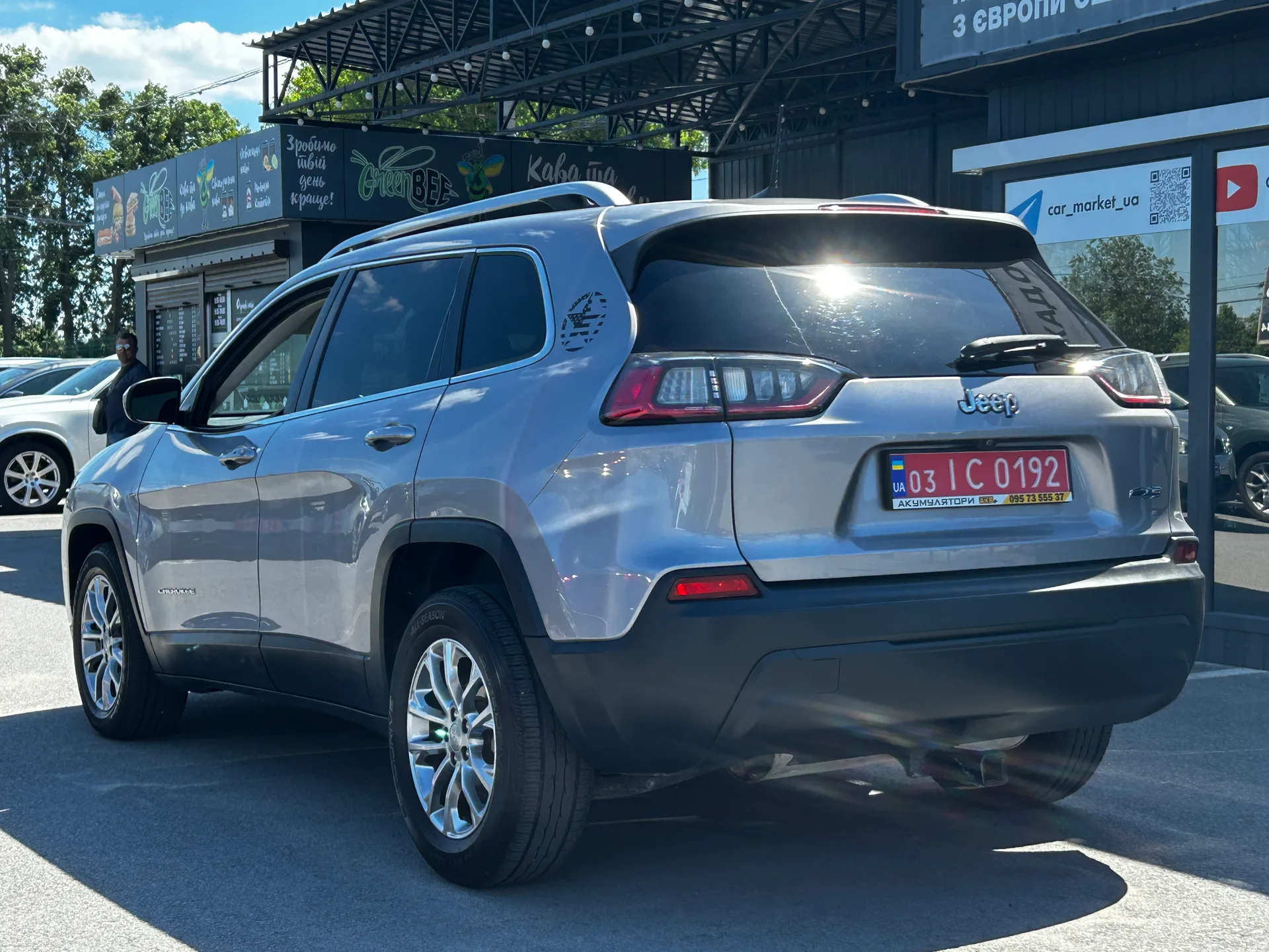 Jeep Cherokee — фото 5