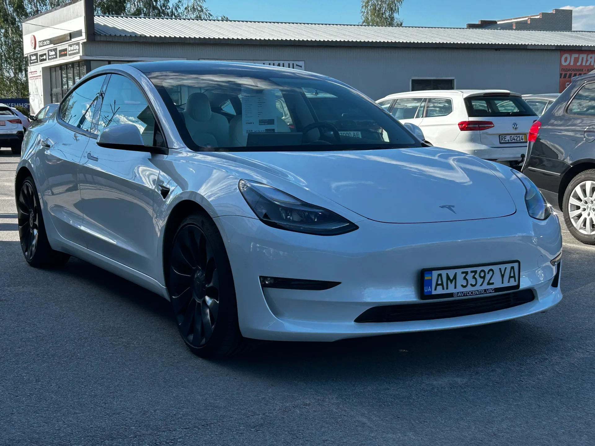 Tesla Model 3 — фото 2