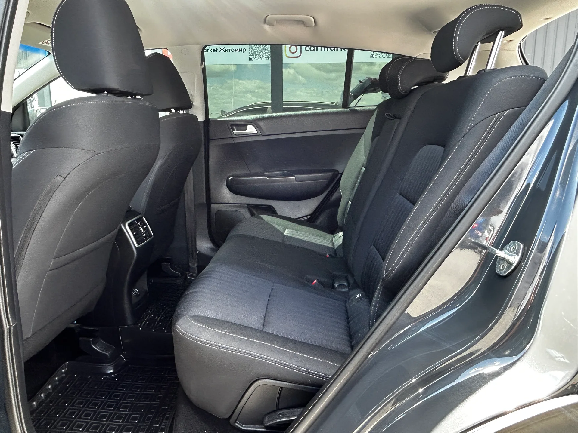 Kia Sportage — фото 7