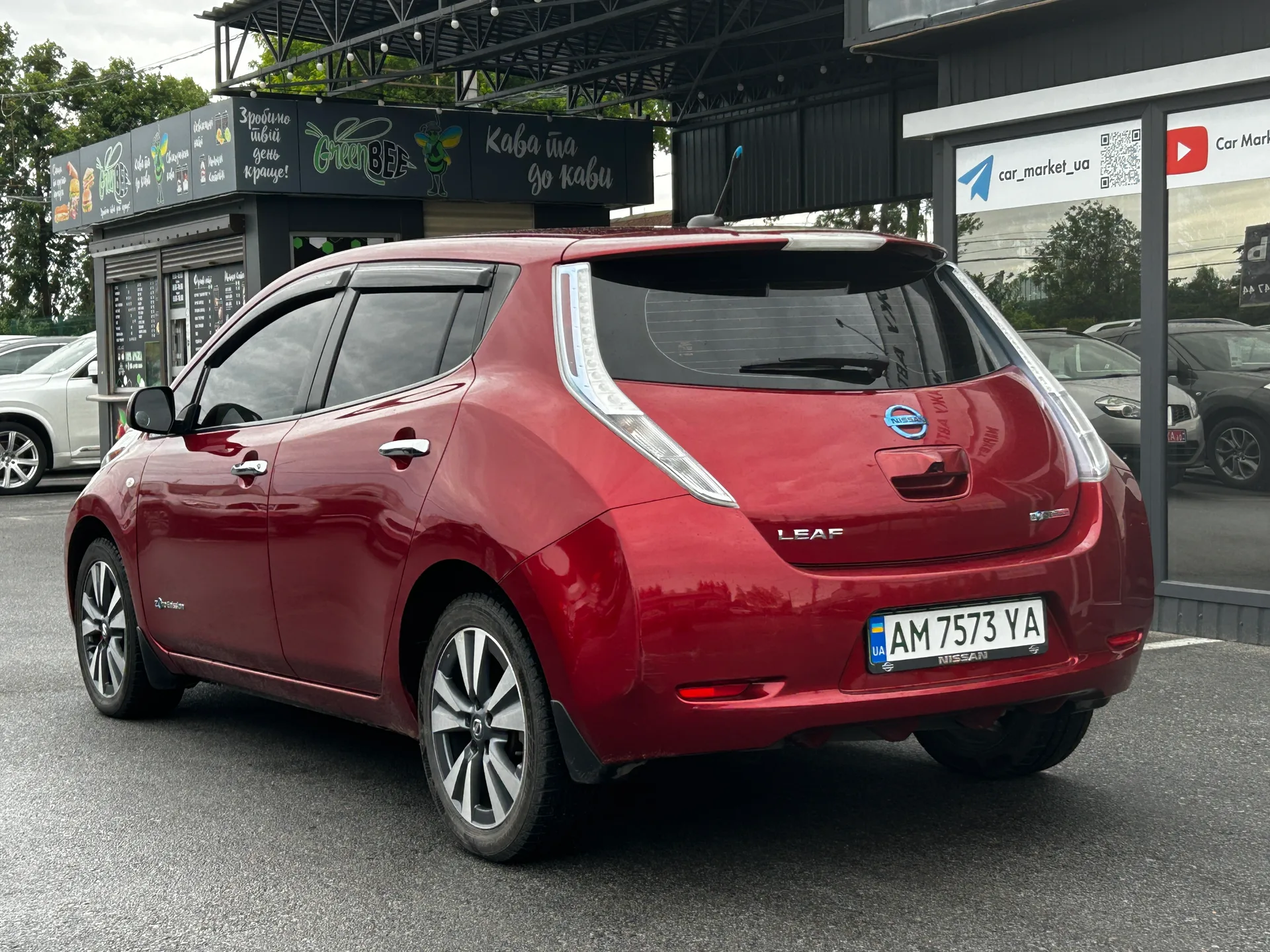 Nissan Leaf — фото 4