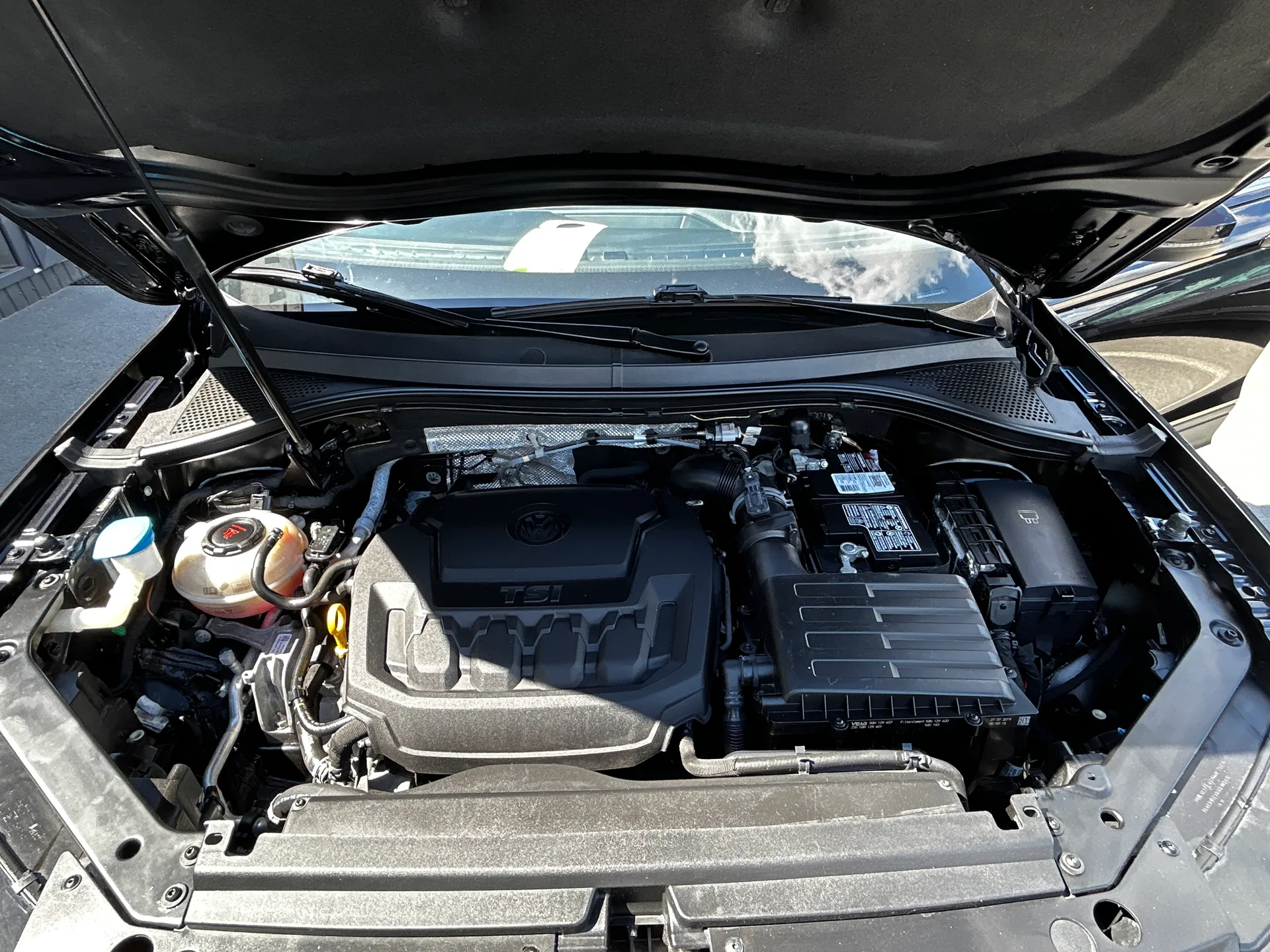 Volkswagen Tiguan — фото 10