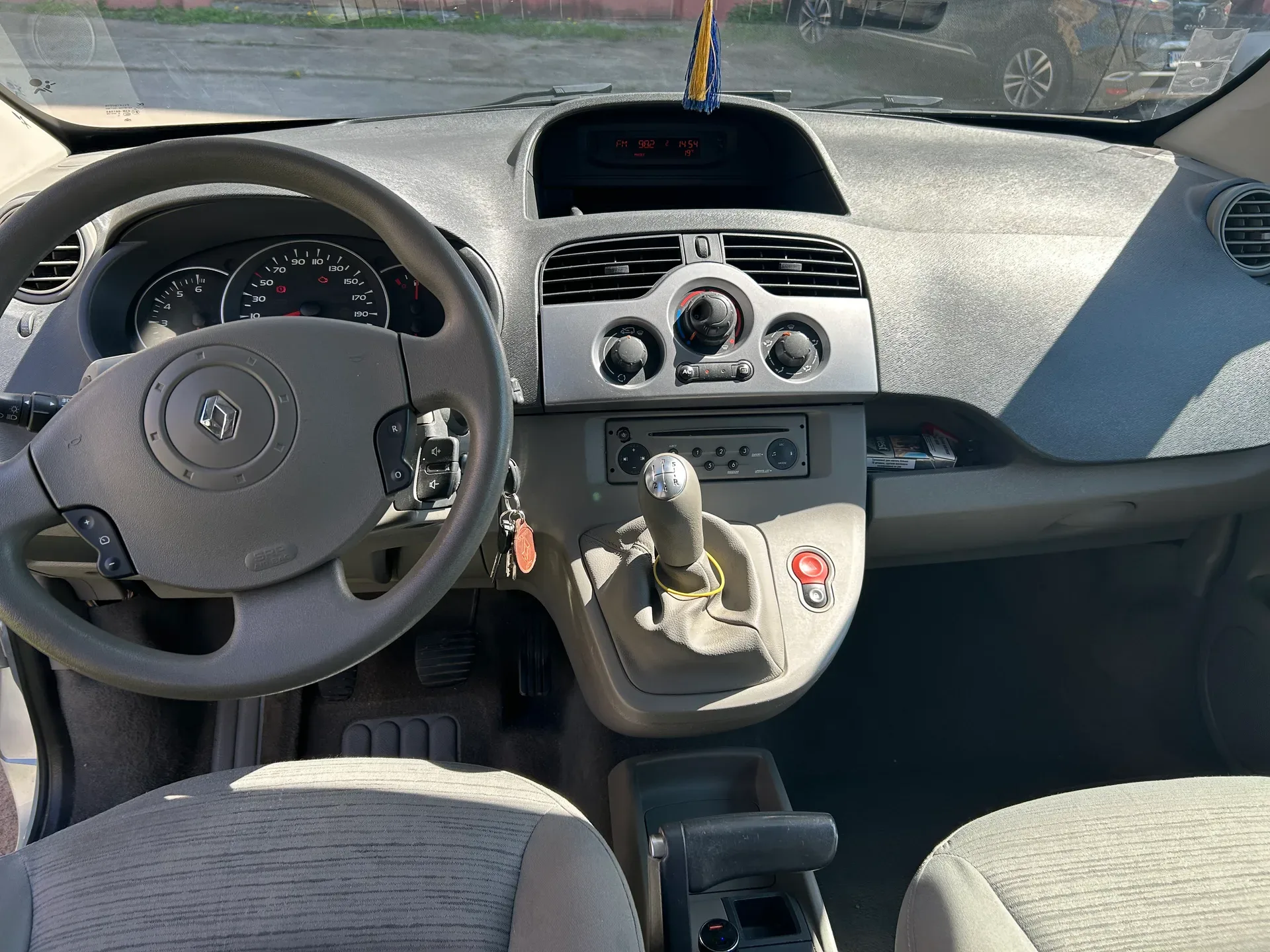 Renault Kangoo — фото 6