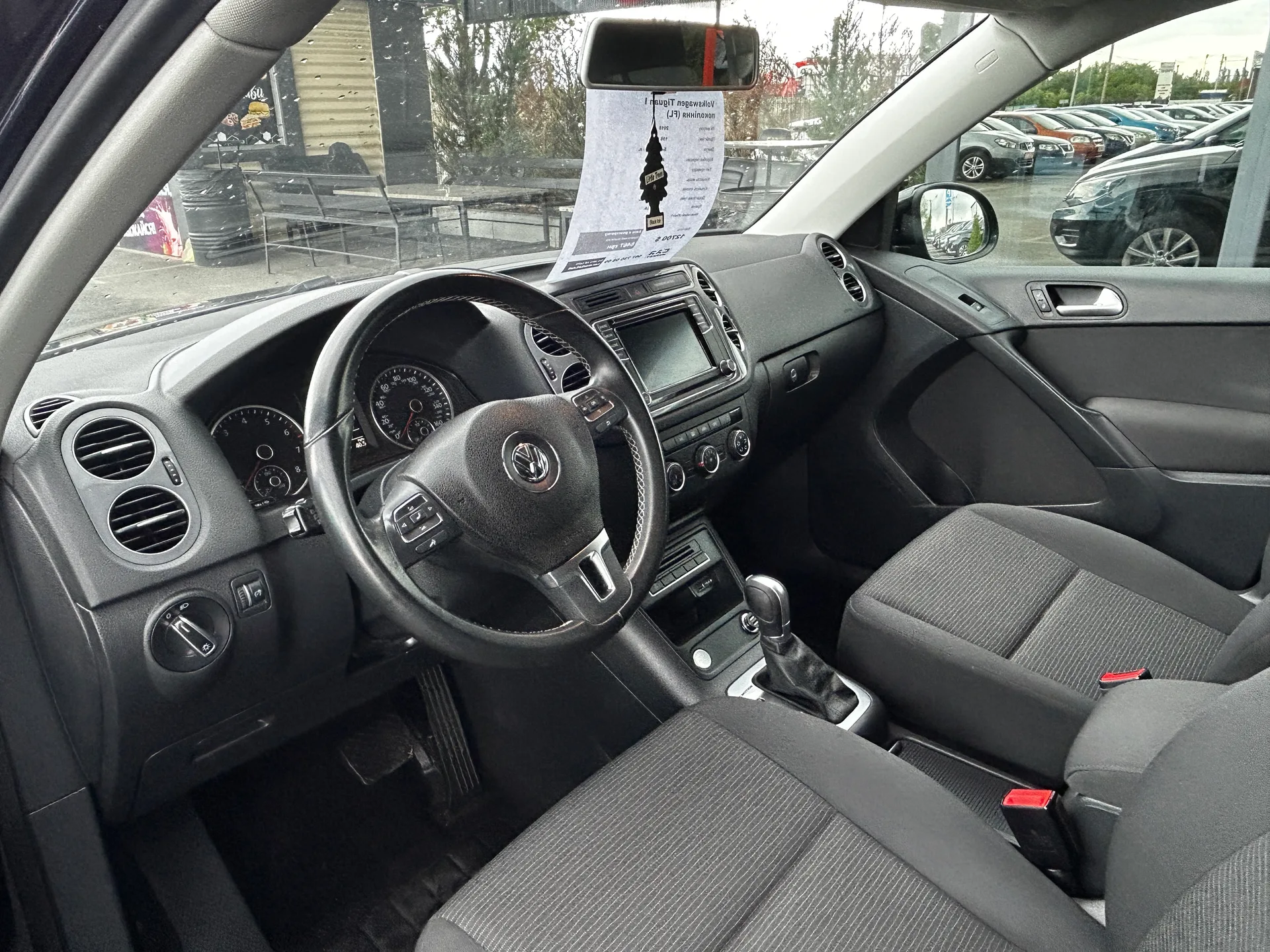 Volkswagen Tiguan — фото 5