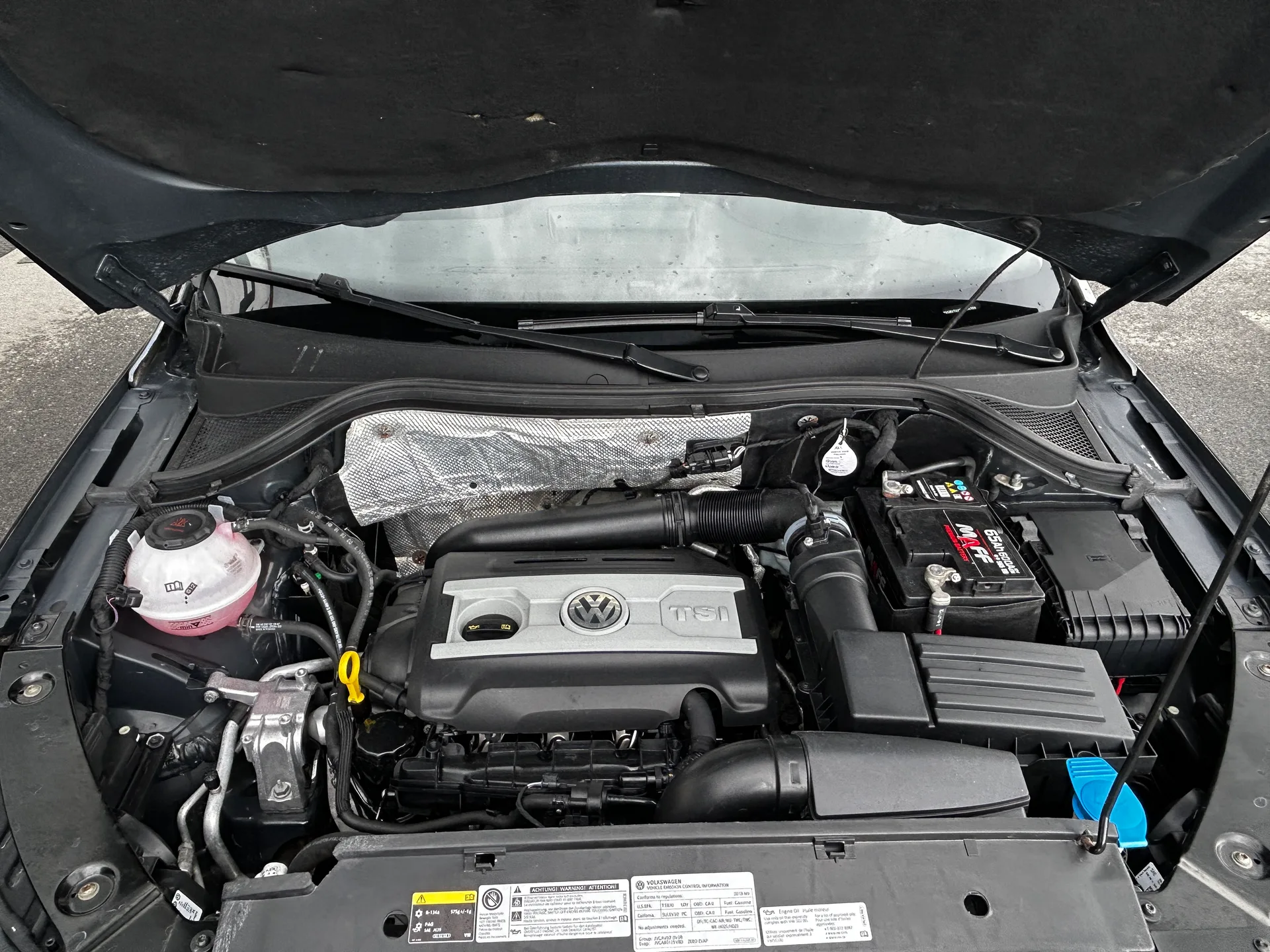 Volkswagen Tiguan — фото 9