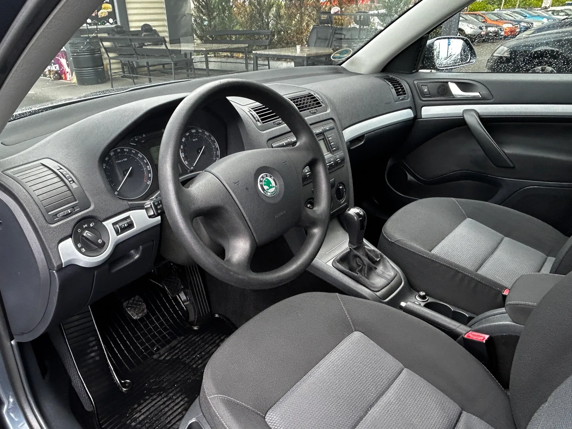 Skoda Octavia — фото 5