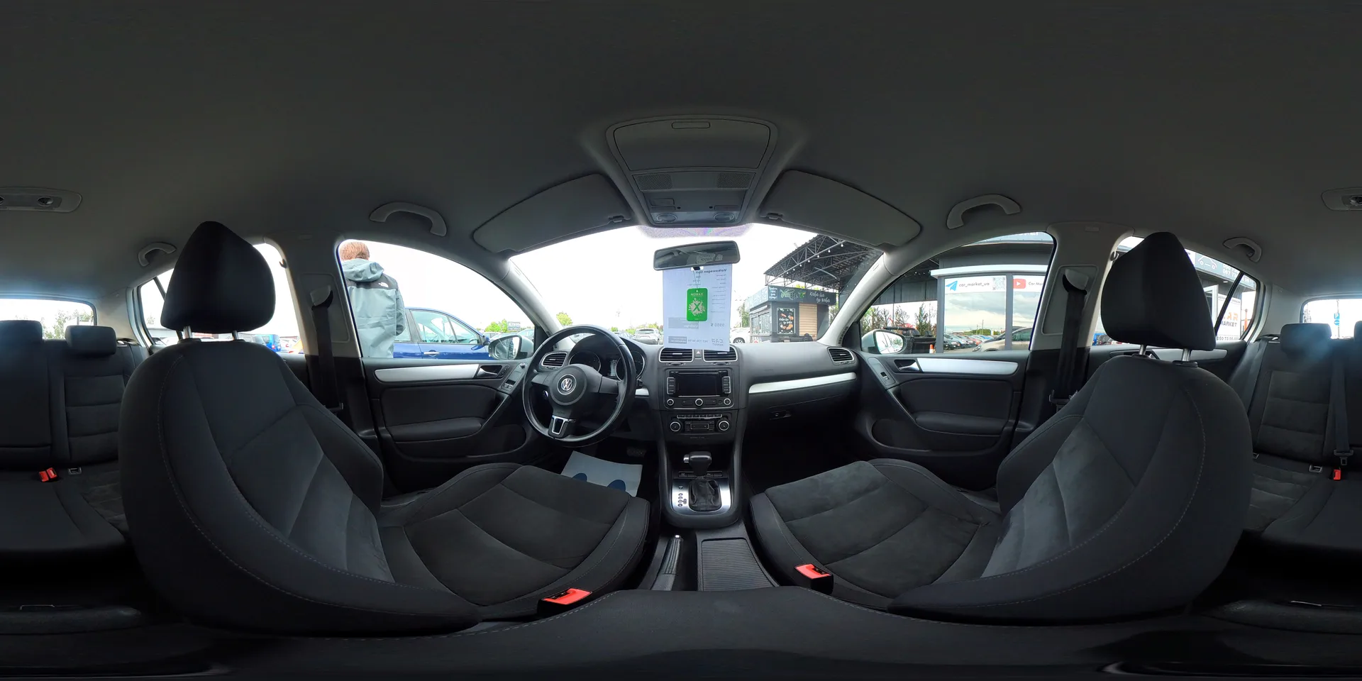 Volkswagen Golf — 360°