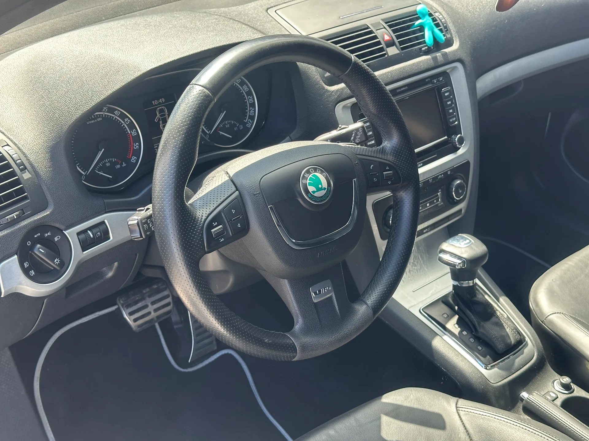 Skoda Octavia — фото 7