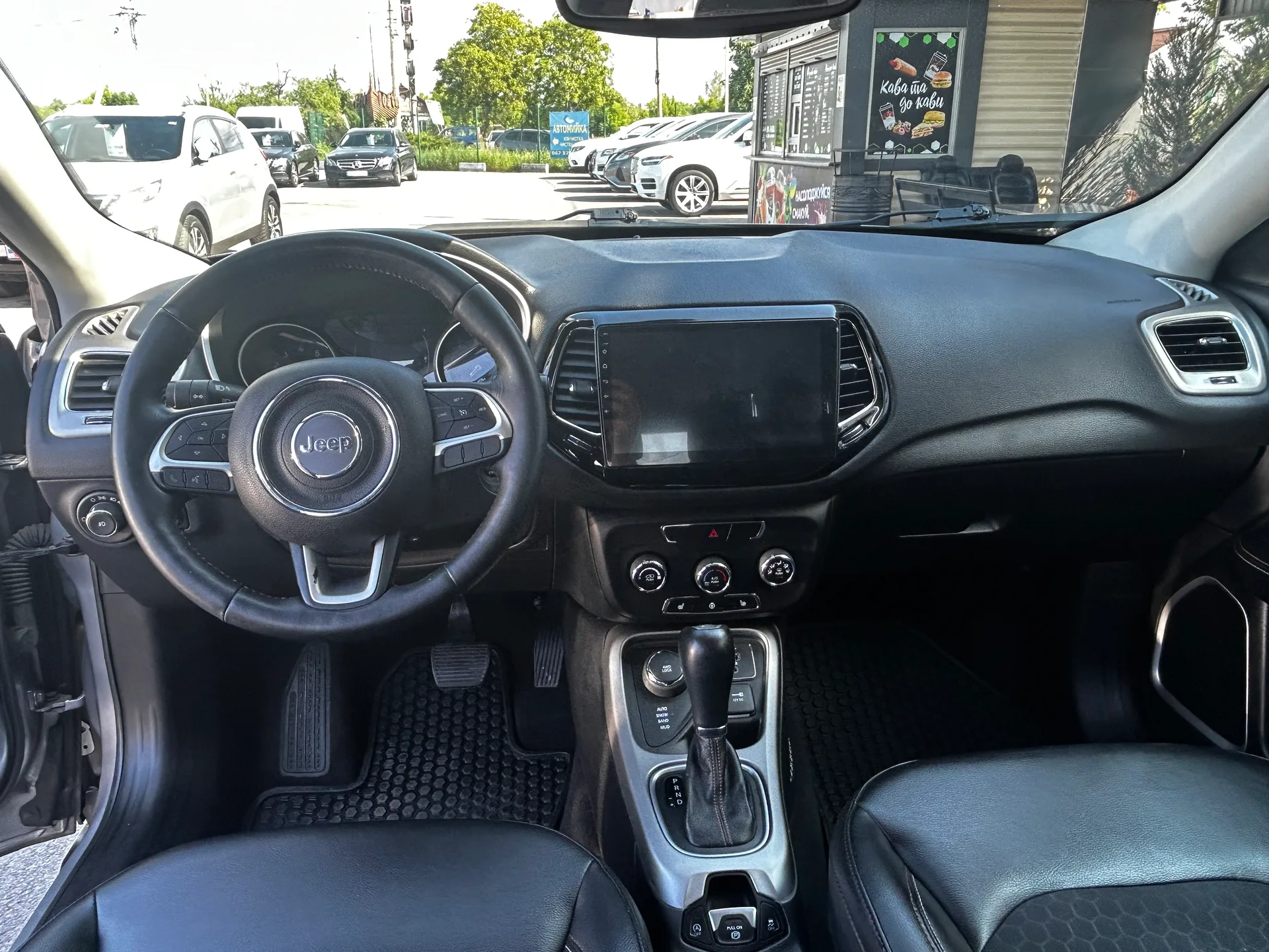 Jeep Compass — фото 6