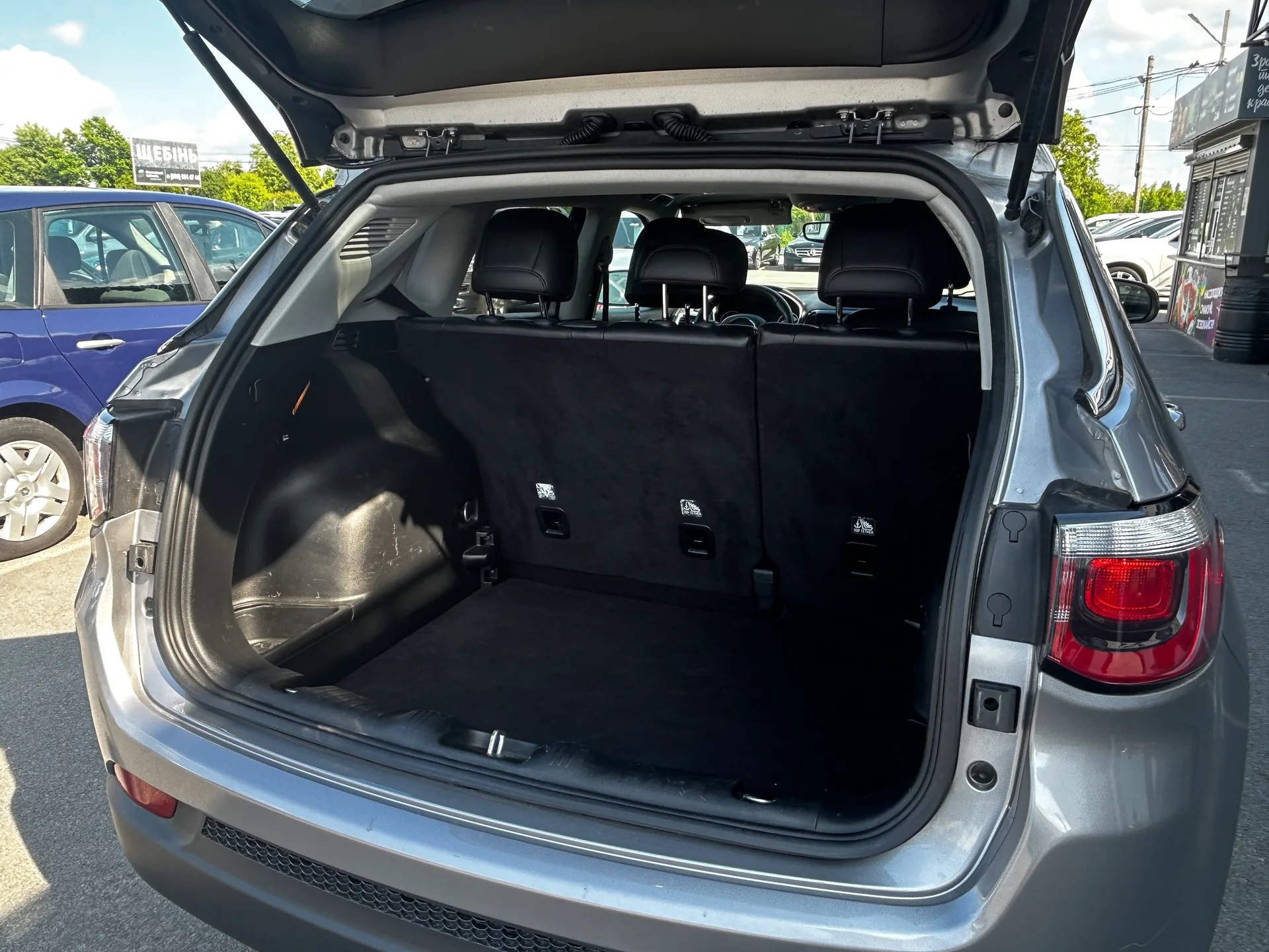 Jeep Compass — фото 8