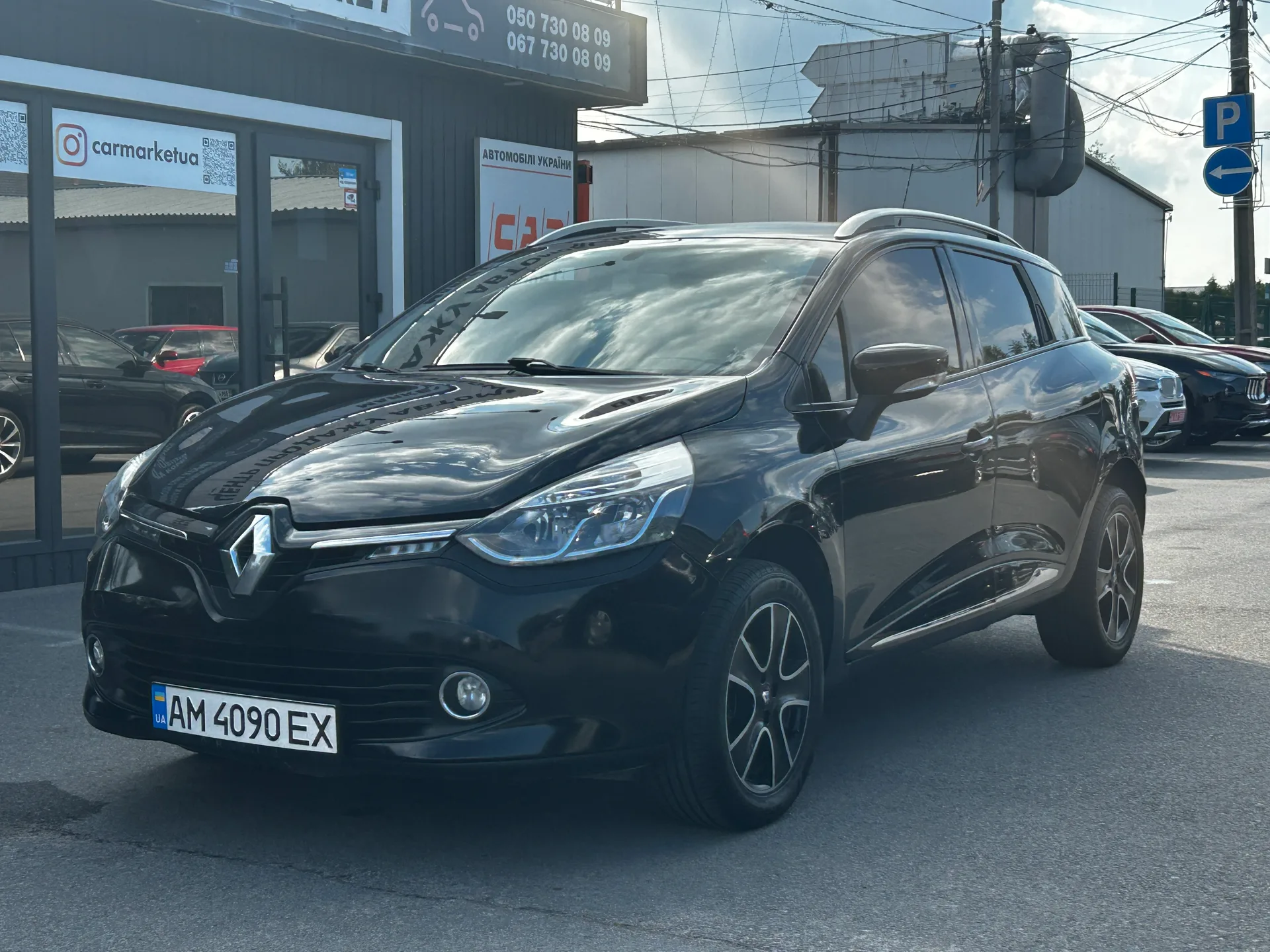 Renault Clio — фото 1