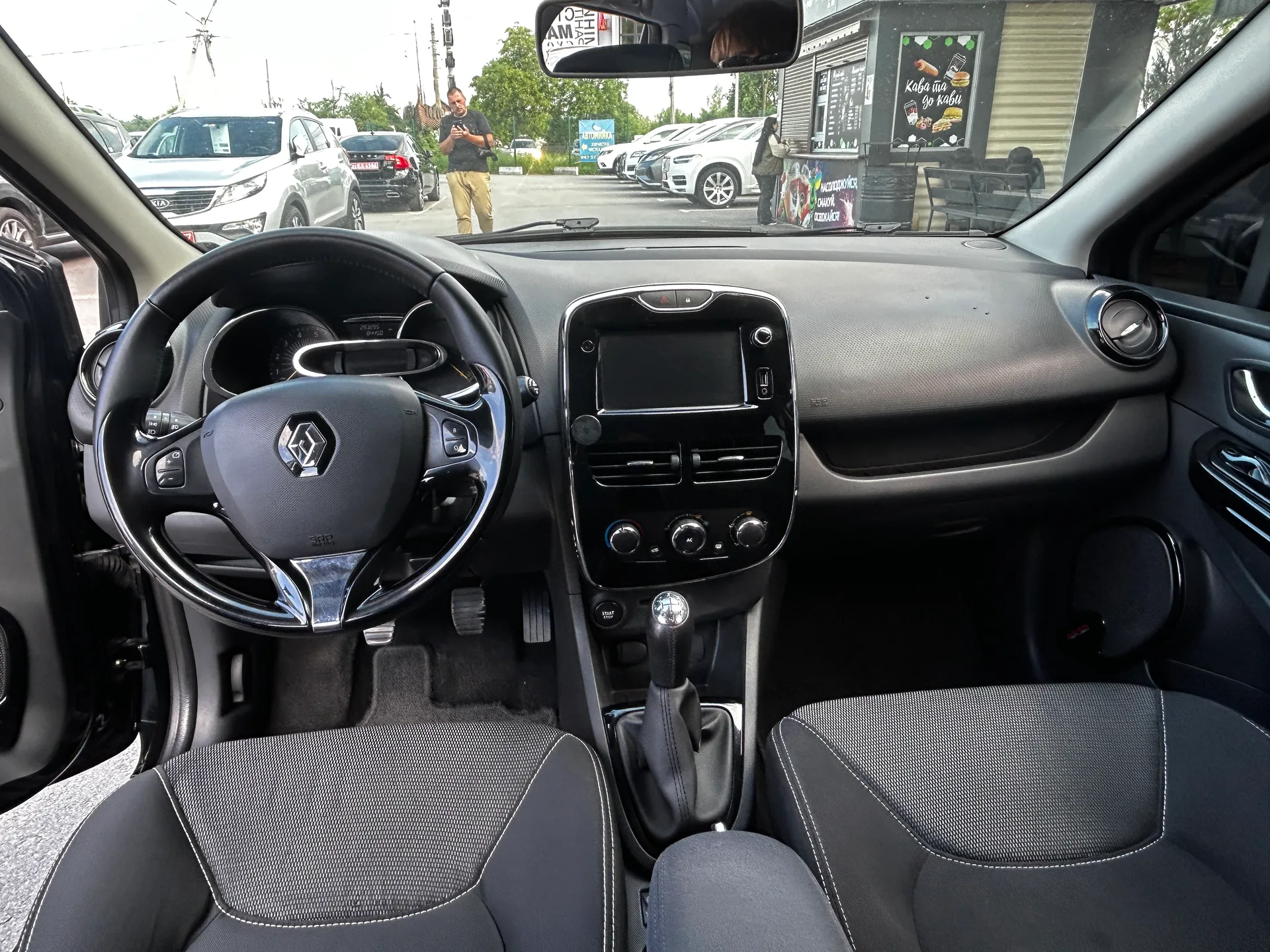 Renault Clio — фото 6