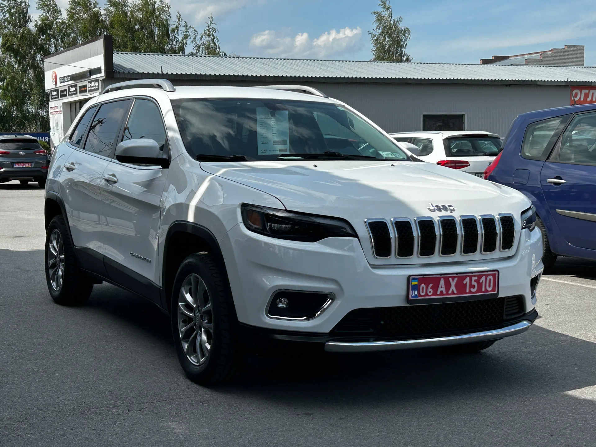 Jeep Cherokee — фото 2