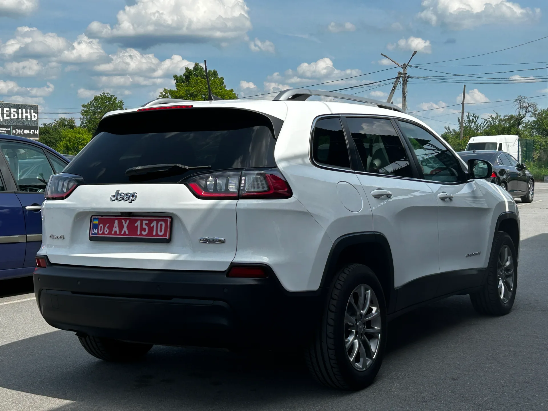 Jeep Cherokee — фото 3