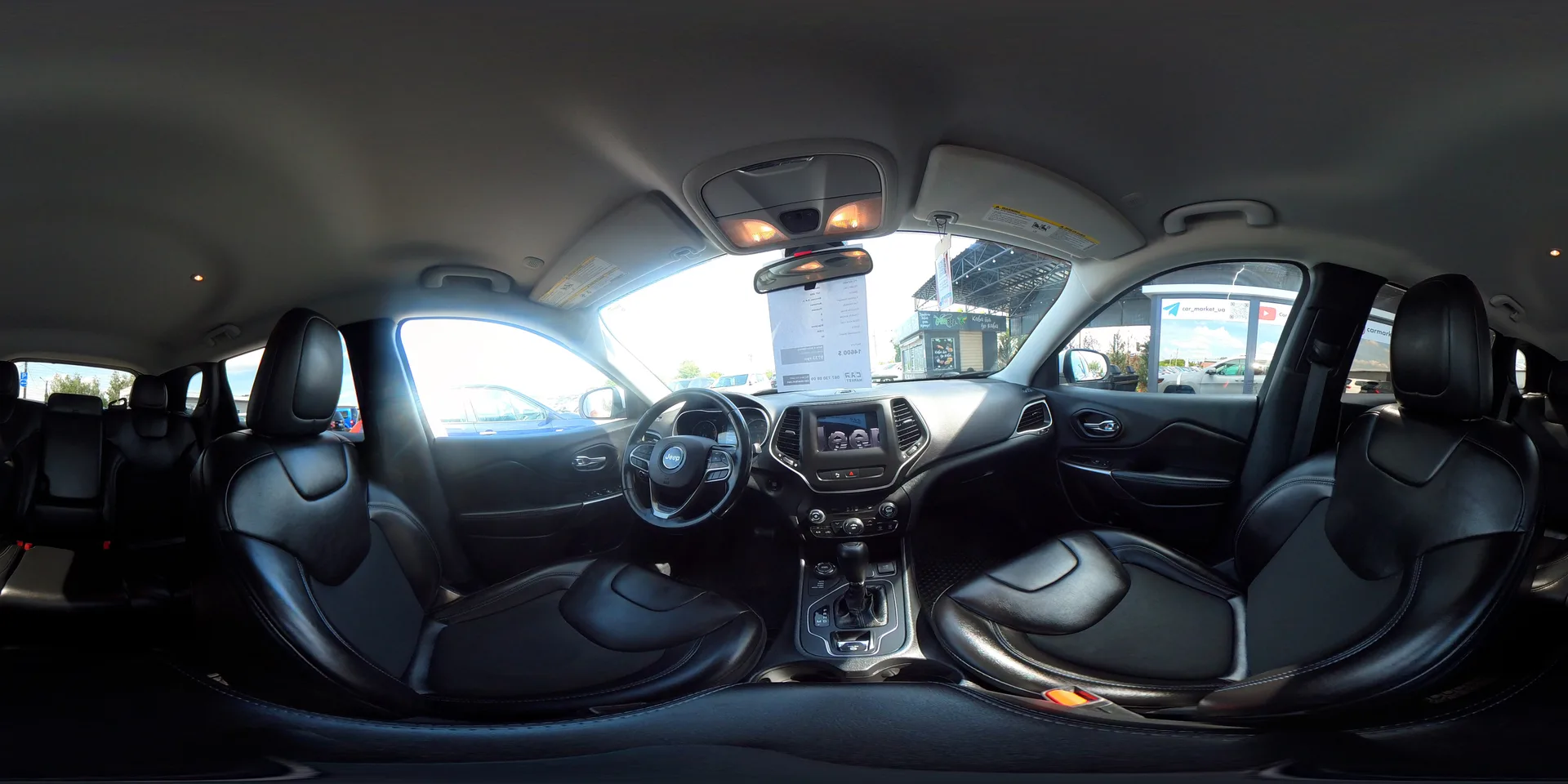 Jeep Cherokee — 360°
