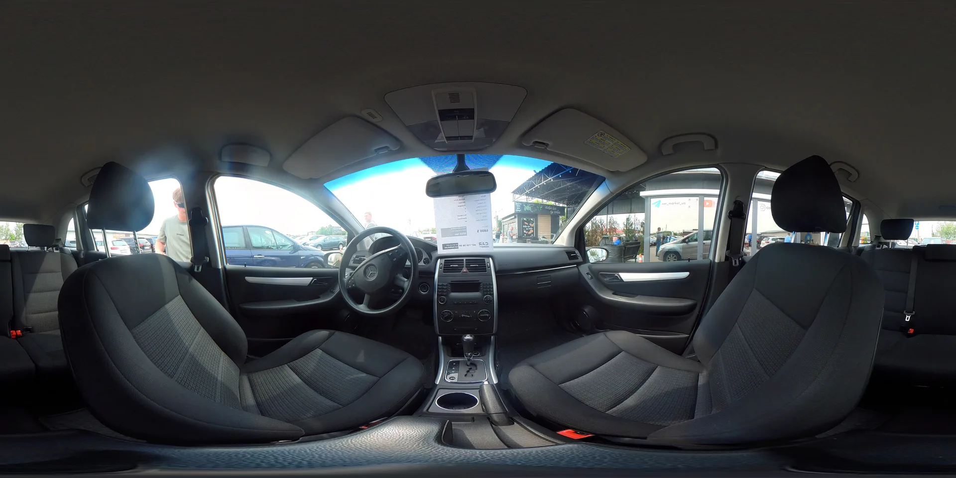 Mercedes-Benz B-Class — 360°