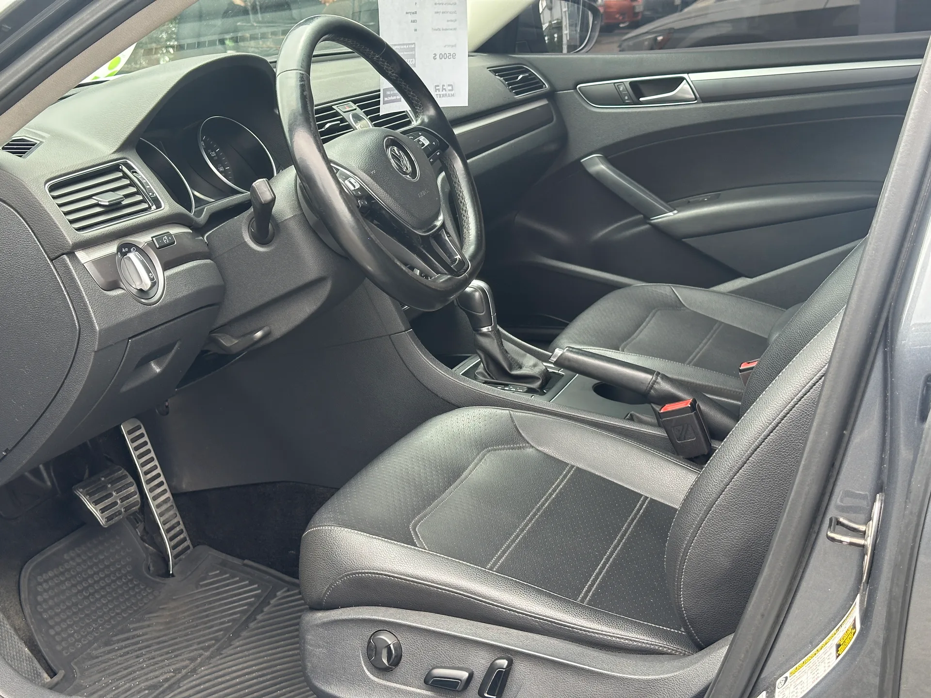 Volkswagen Passat — фото 6