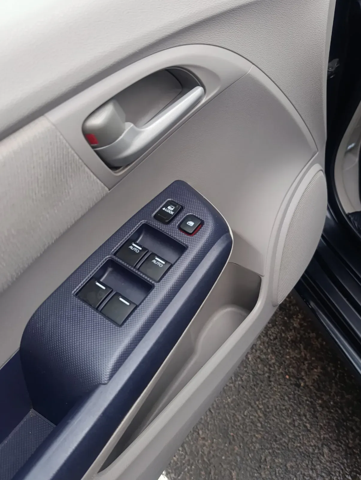 Honda Insight — фото 5