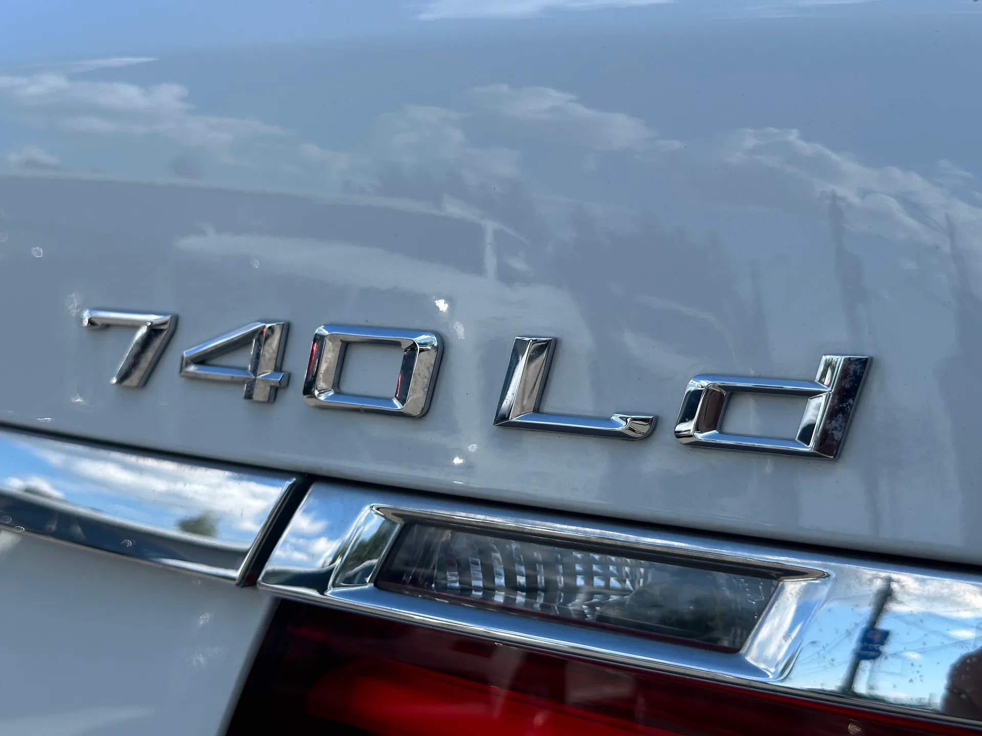 BMW 7 Series — фото 13