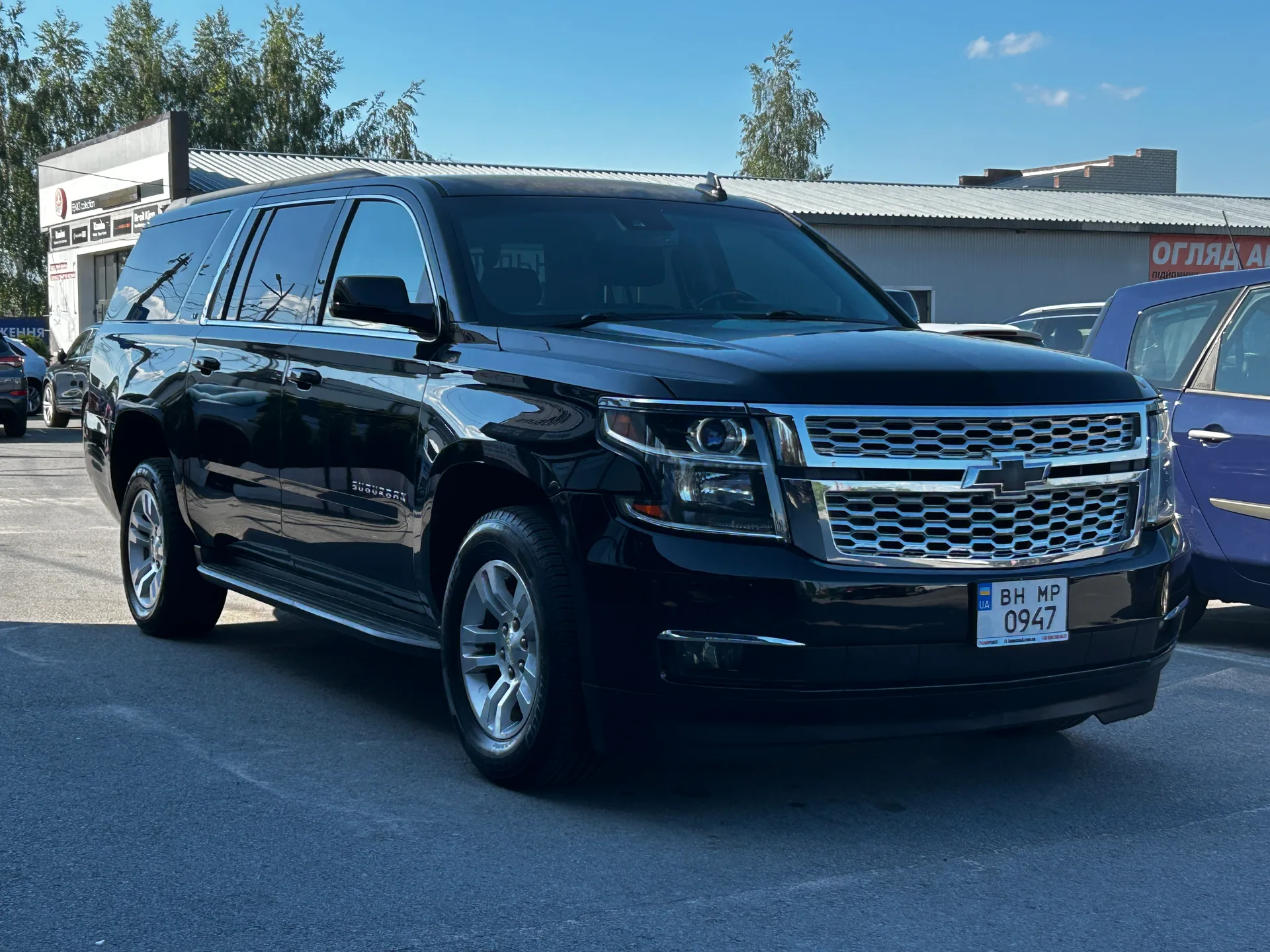 Chevrolet Suburban — фото 2