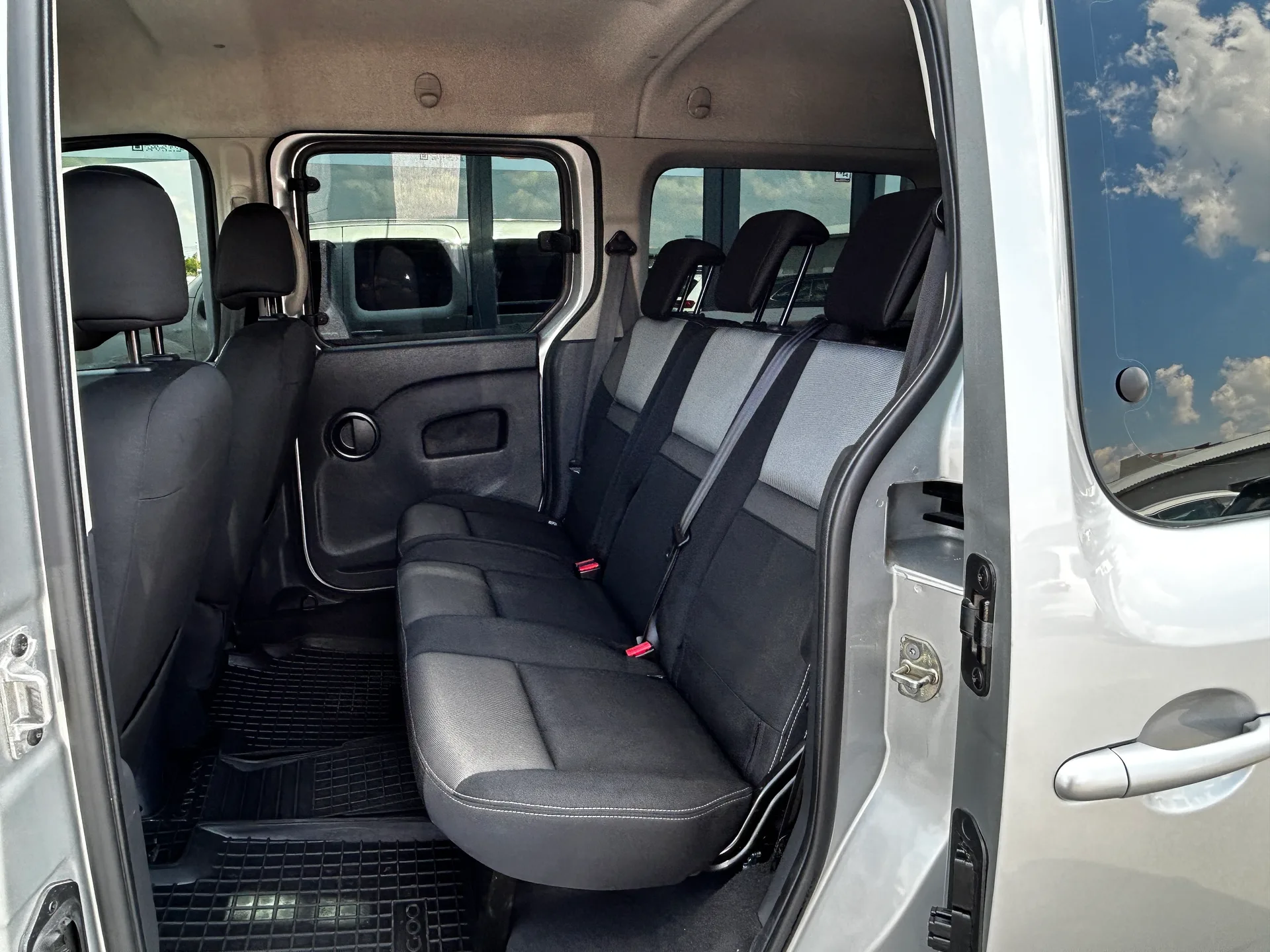 Renault Kangoo — фото 6
