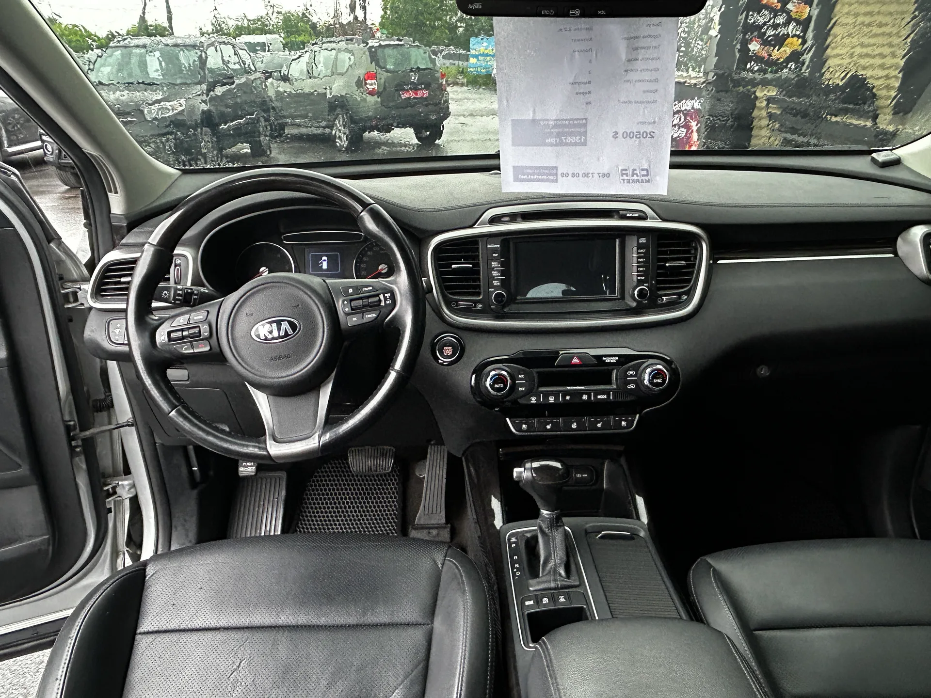 Kia Sorento — фото 6