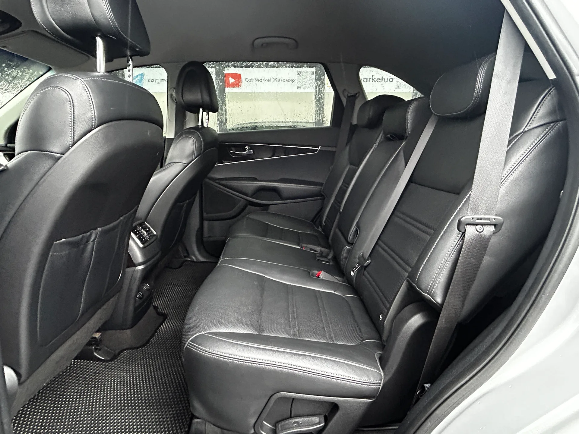 Kia Sorento — фото 7