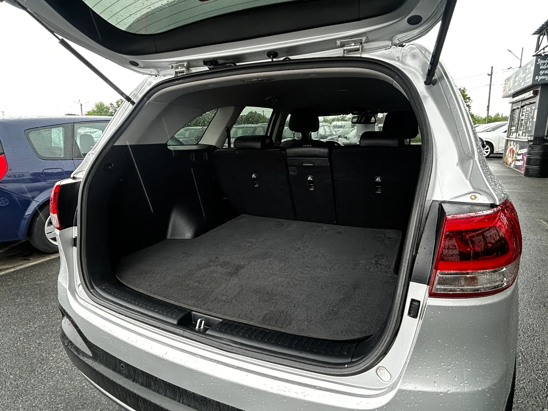 Kia Sorento — фото 8