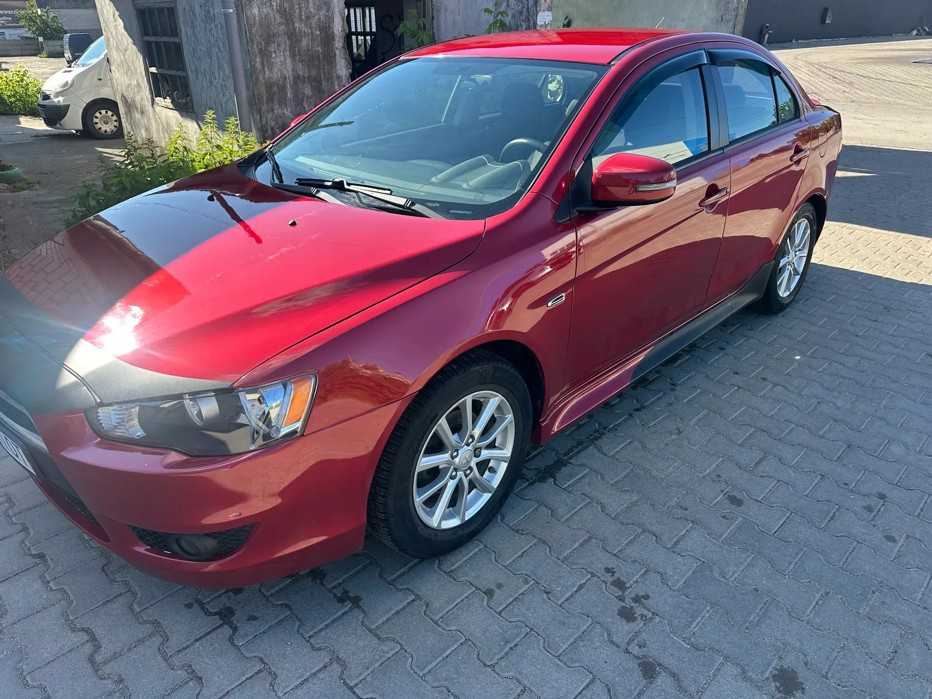Mitsubishi Lancer — фото 2