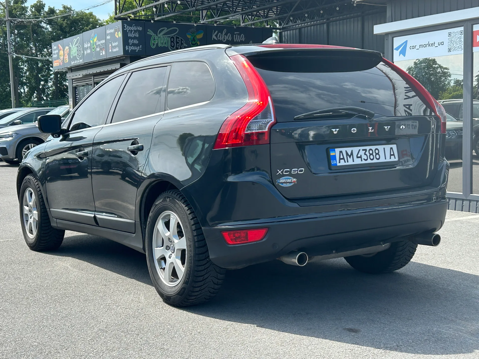 Volvo XC60 — фото 4