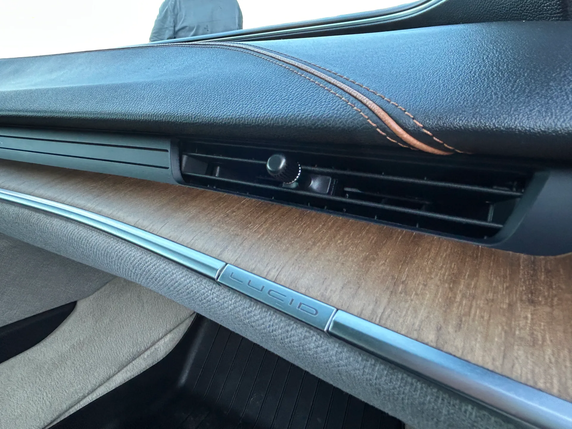 Lucid Air — фото 10