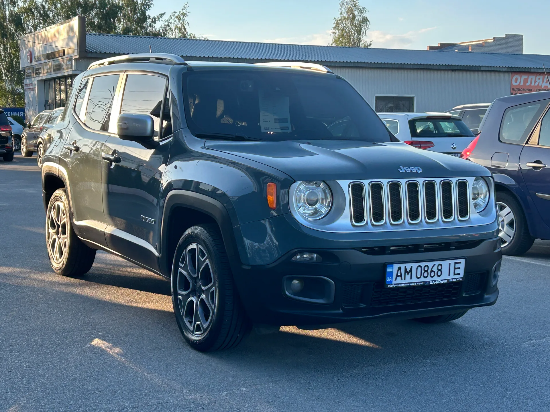 Jeep Renegade — фото 2