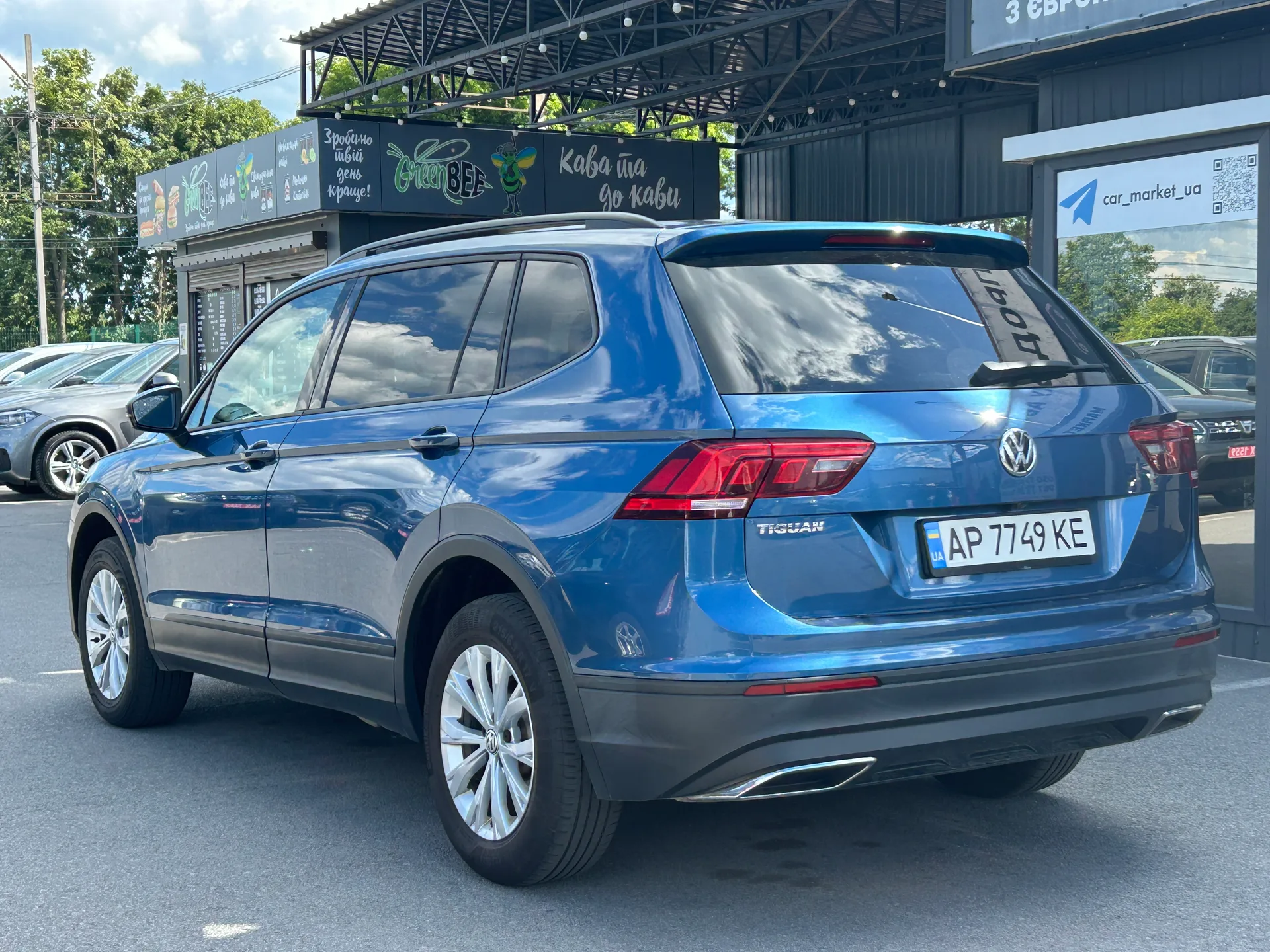 Volkswagen Tiguan — фото 4