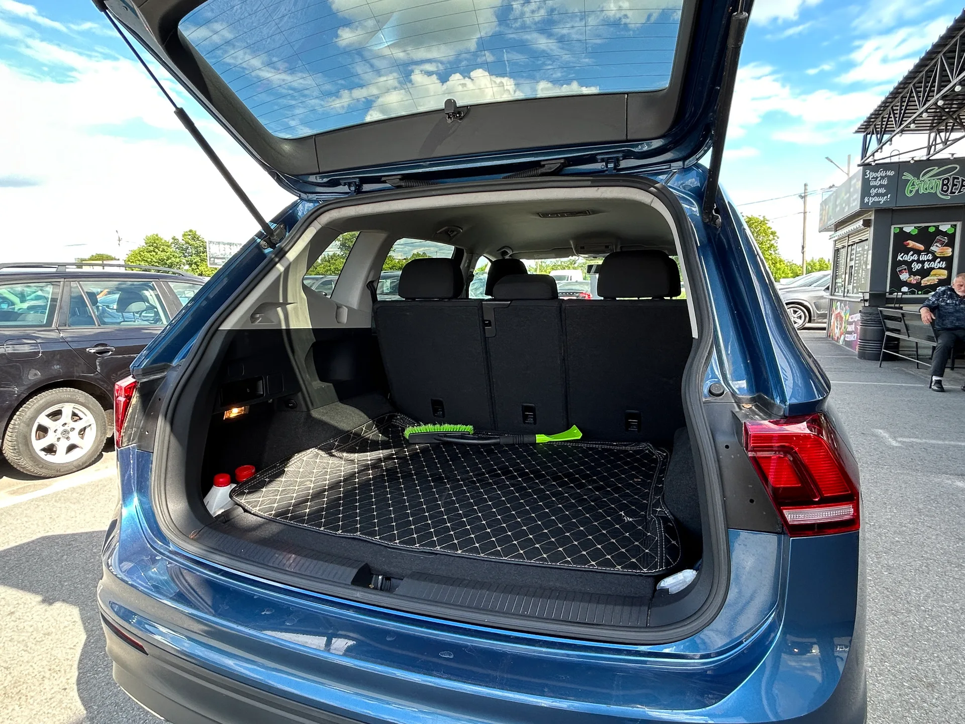 Volkswagen Tiguan — фото 8
