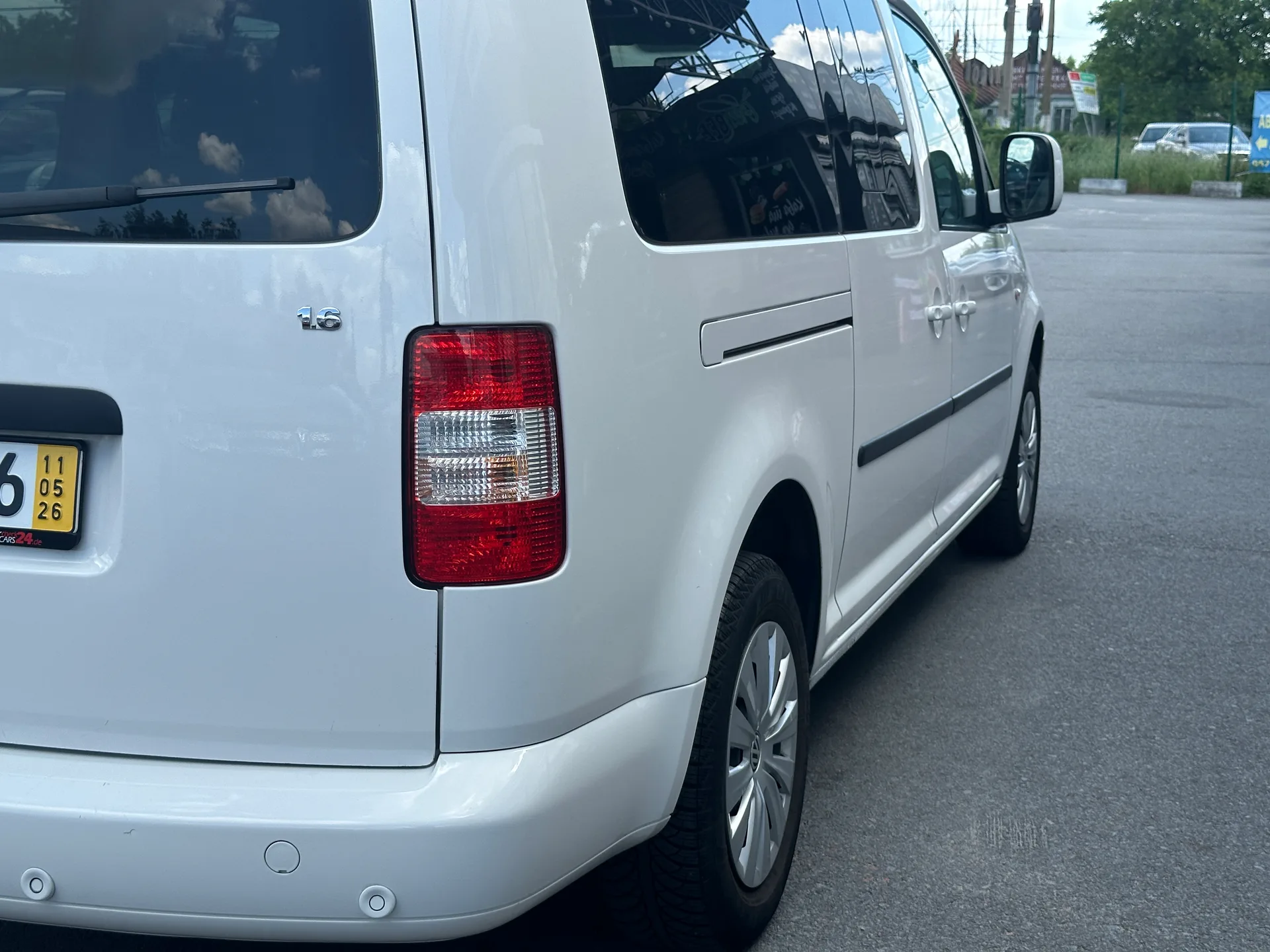 Volkswagen Caddy — фото 16