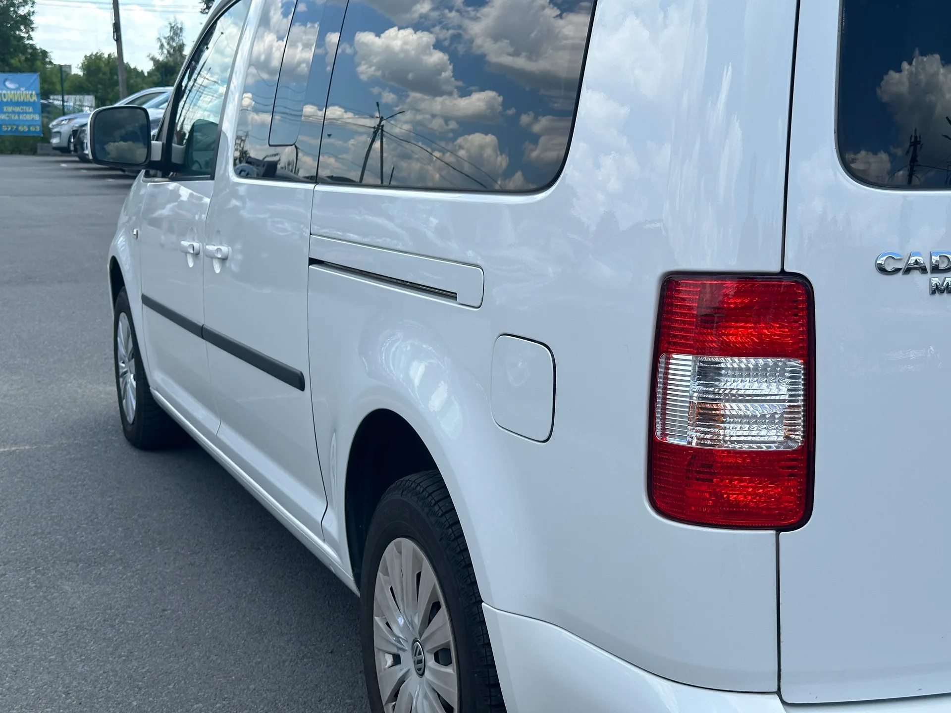 Volkswagen Caddy — фото 17