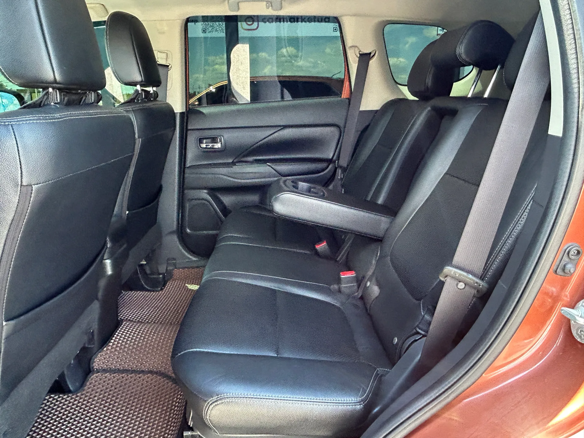 Mitsubishi Outlander — фото 7