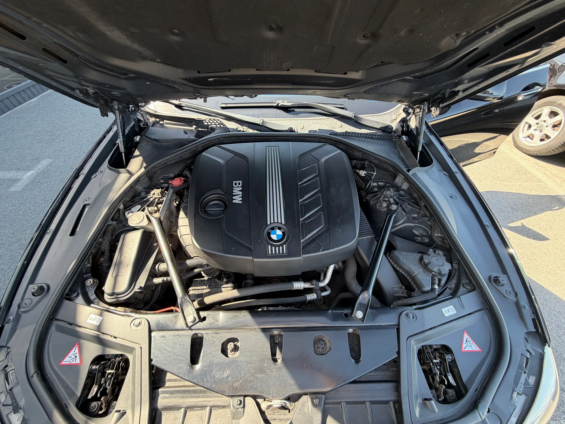 BMW 5 Series — фото 10