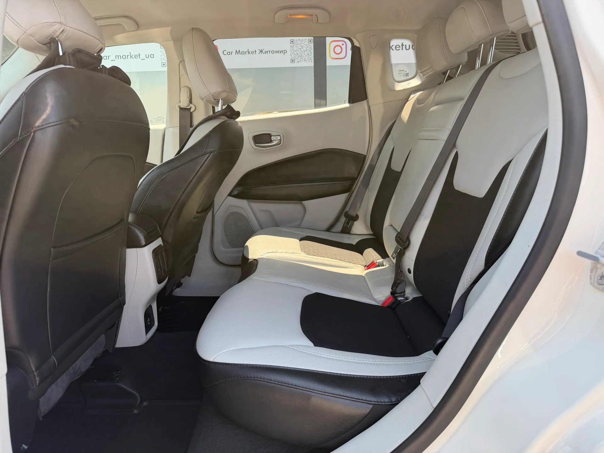 Jeep Compass — фото 7