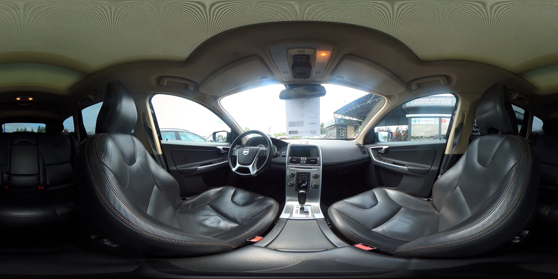 Volvo XC60 — 360°