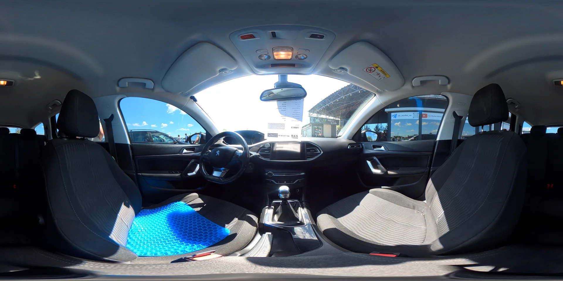 Peugeot 308 — 360°