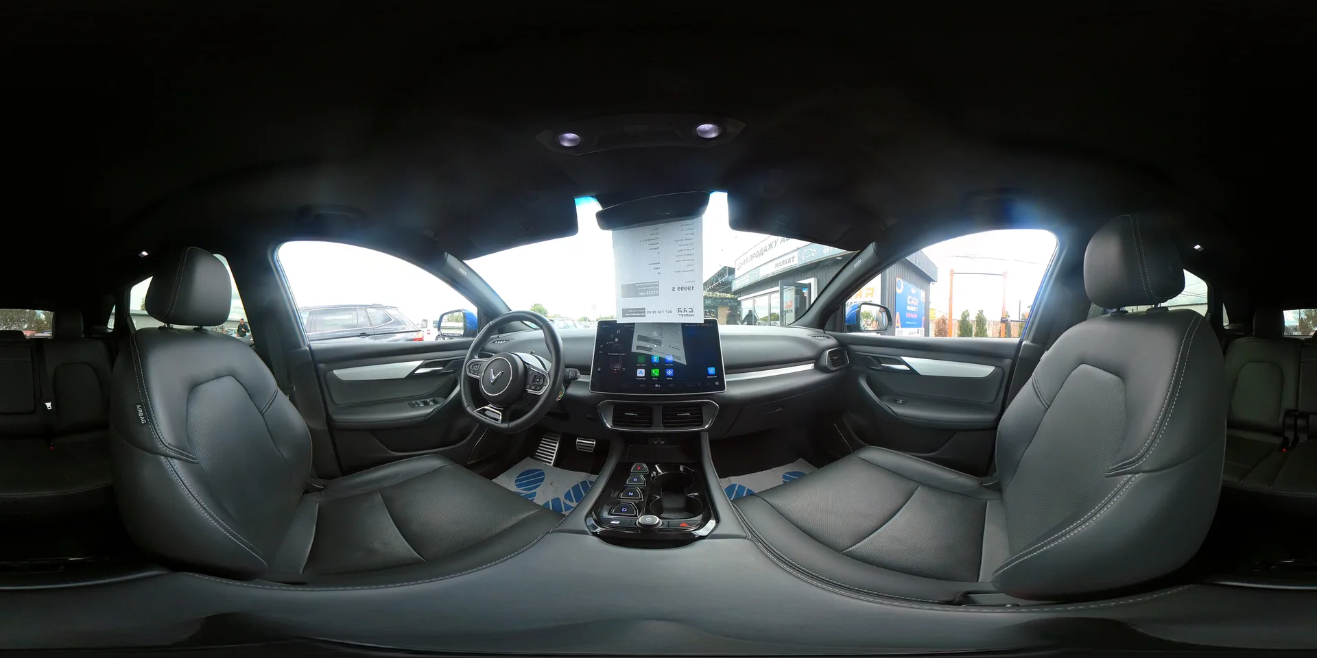 VinFast VF-8 — 360°