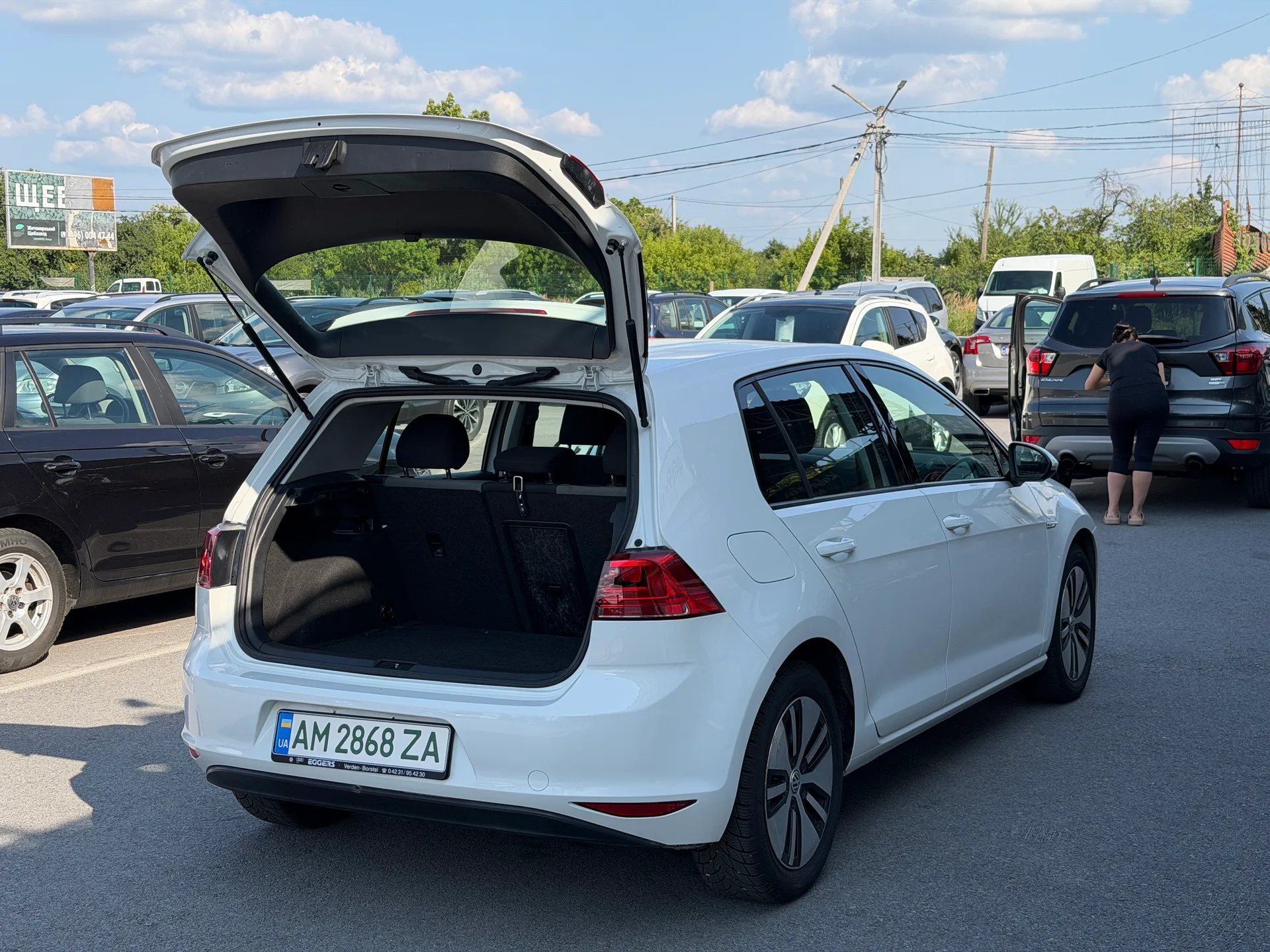Volkswagen e-Golf — фото 8
