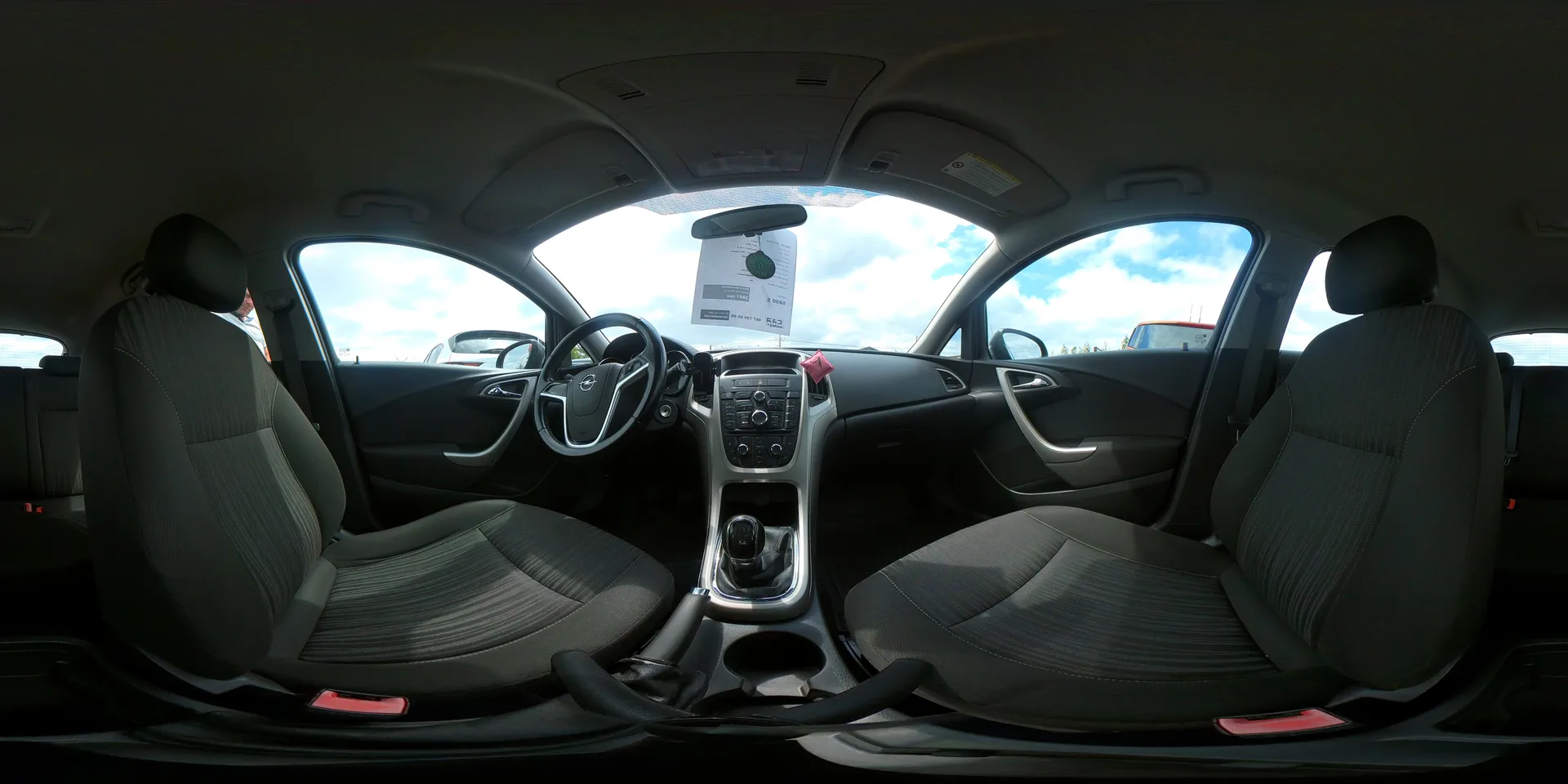 Opel Astra — 360°
