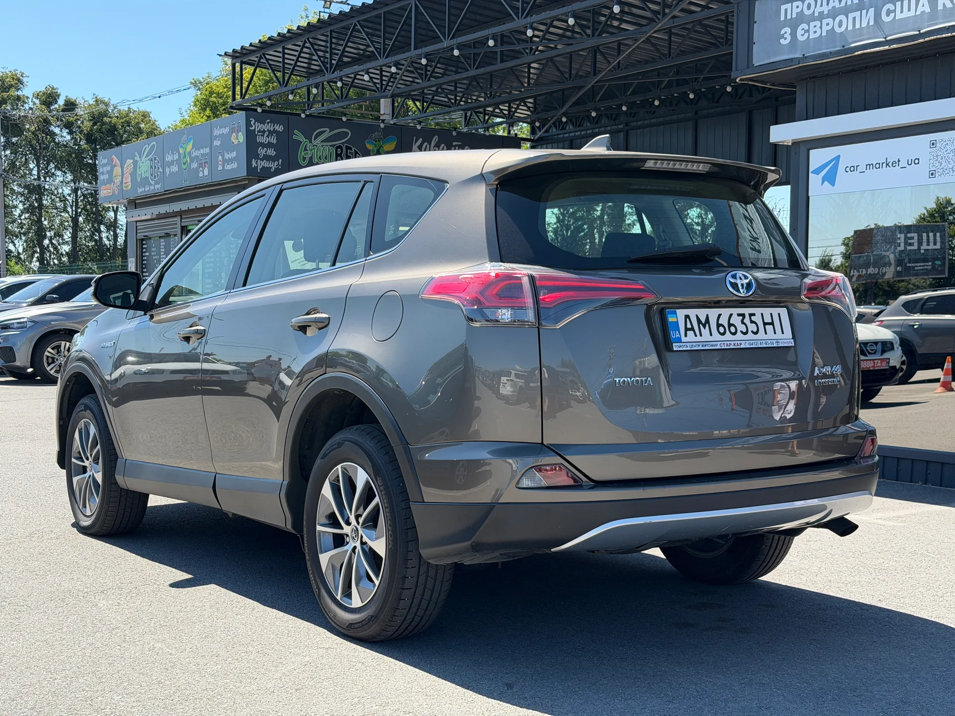 Toyota RAV4 — фото 4