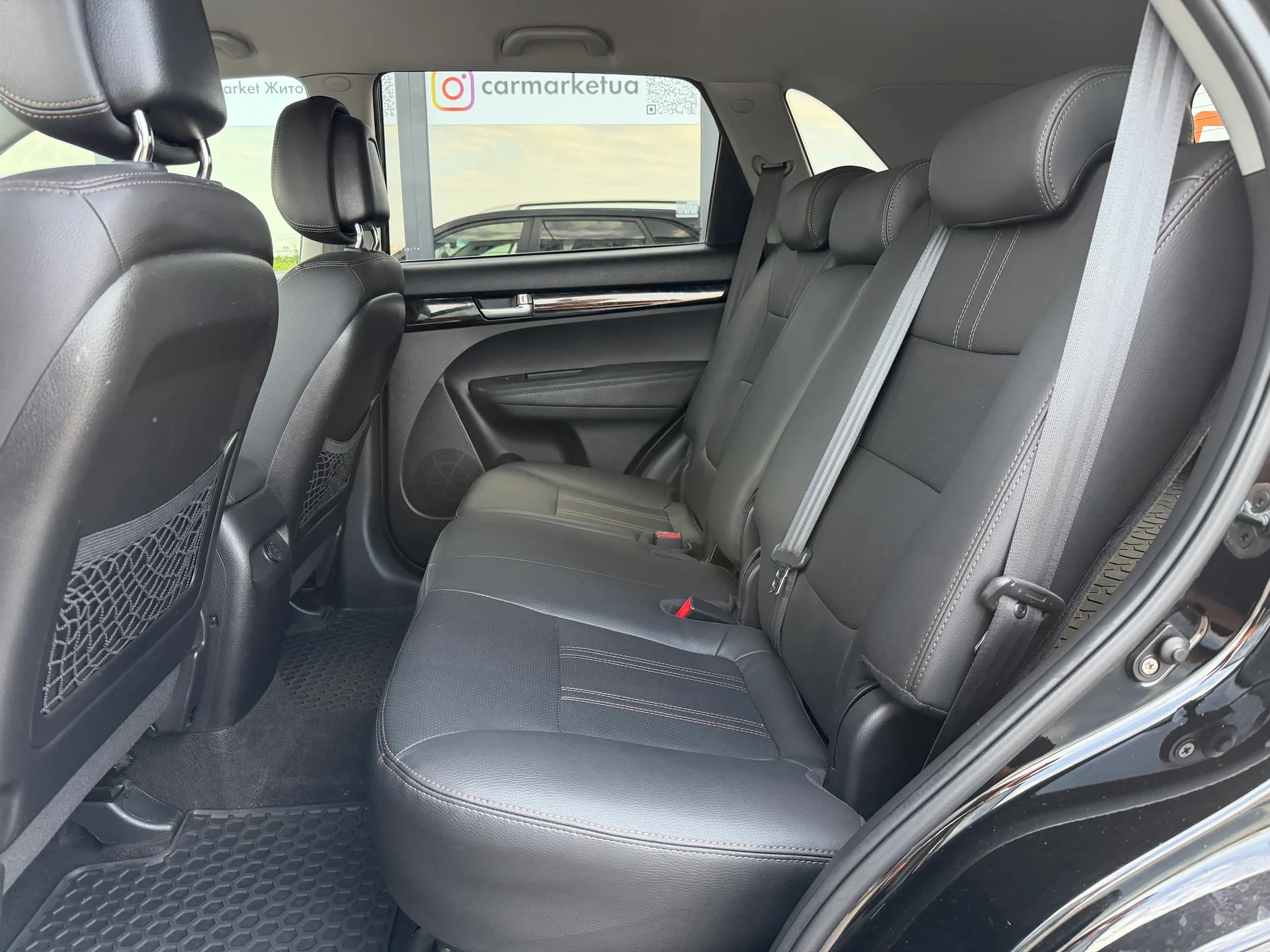 Kia Sorento — фото 7