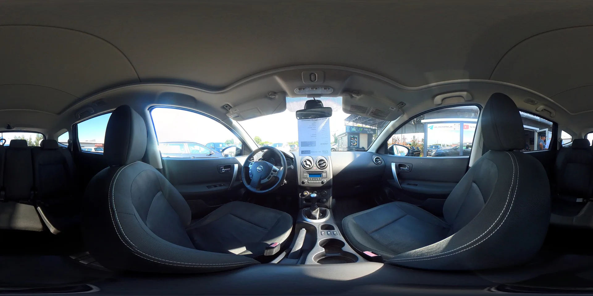 Nissan Qashqai+2 — 360°